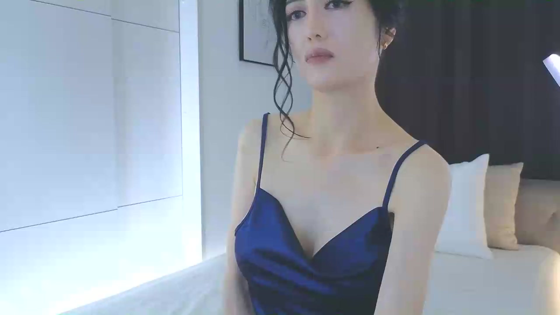 Gallery image thumbnail from Eleah's myfreecams stream on, 05/14/2026, 15:20 image 13 of 20