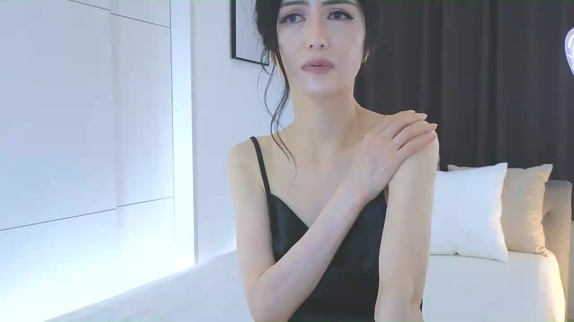 Gallery image thumbnail from Eleah's myfreecams stream on, 05/16/2026, 17:47 image 5 of 20