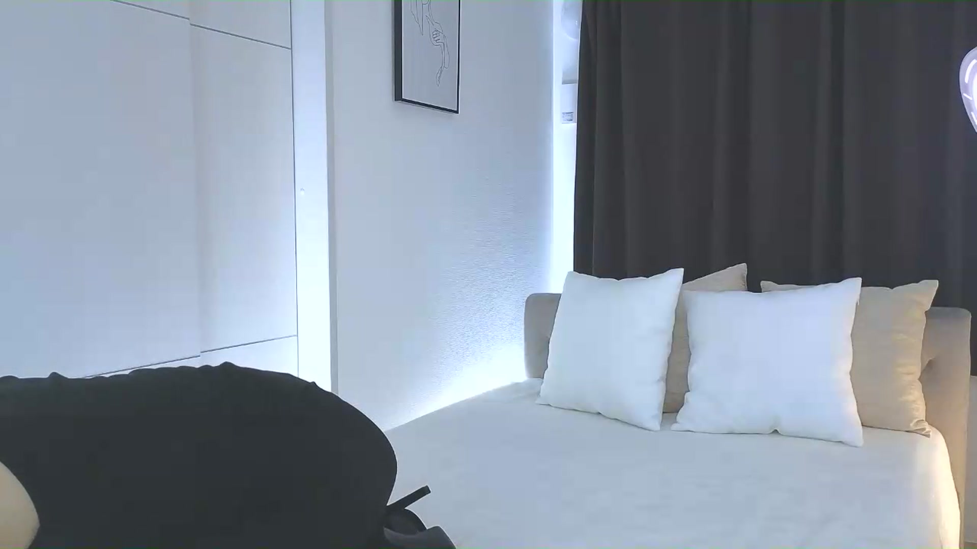Gallery image thumbnail from Eleah's myfreecams stream on, 05/16/2026, 17:47 image 18 of 20