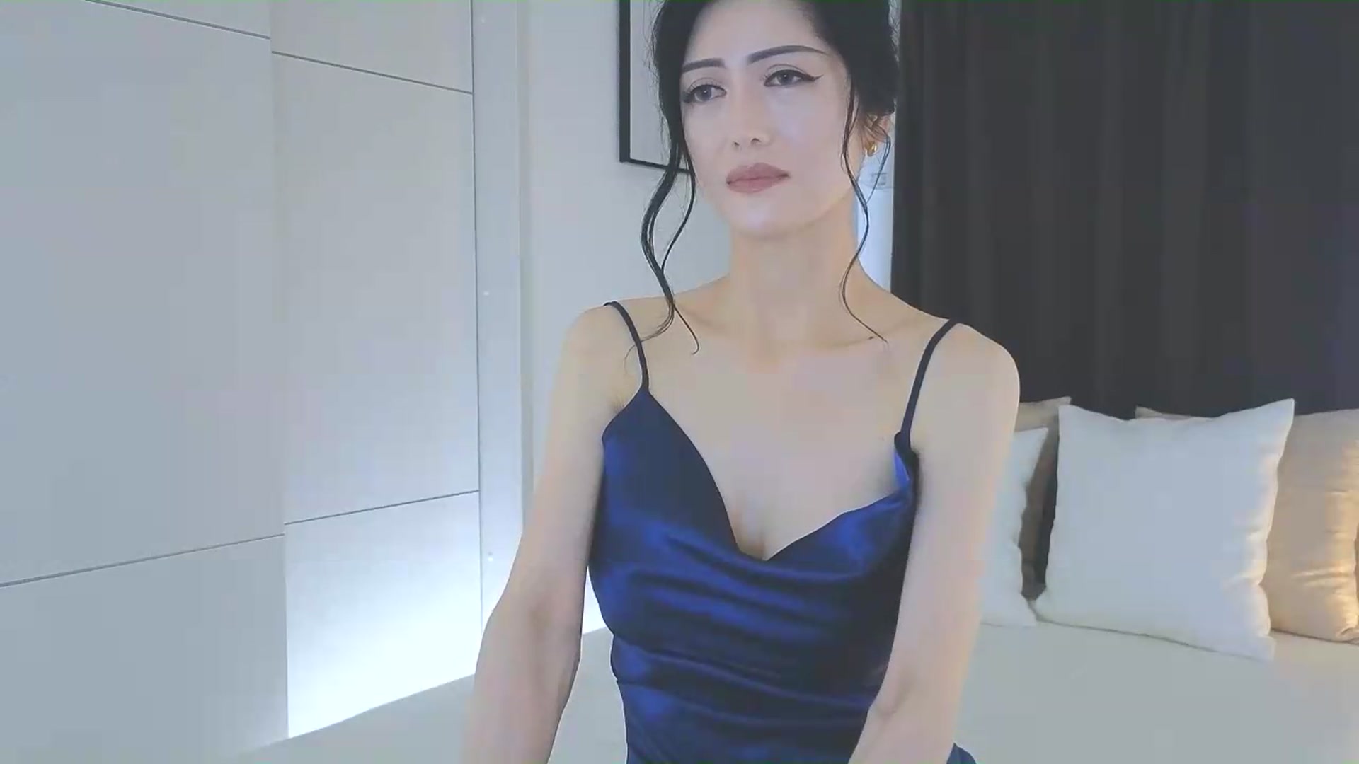 Gallery image thumbnail from Eleah's myfreecams stream on, 05/23/2026, 13:23 image 18 of 20