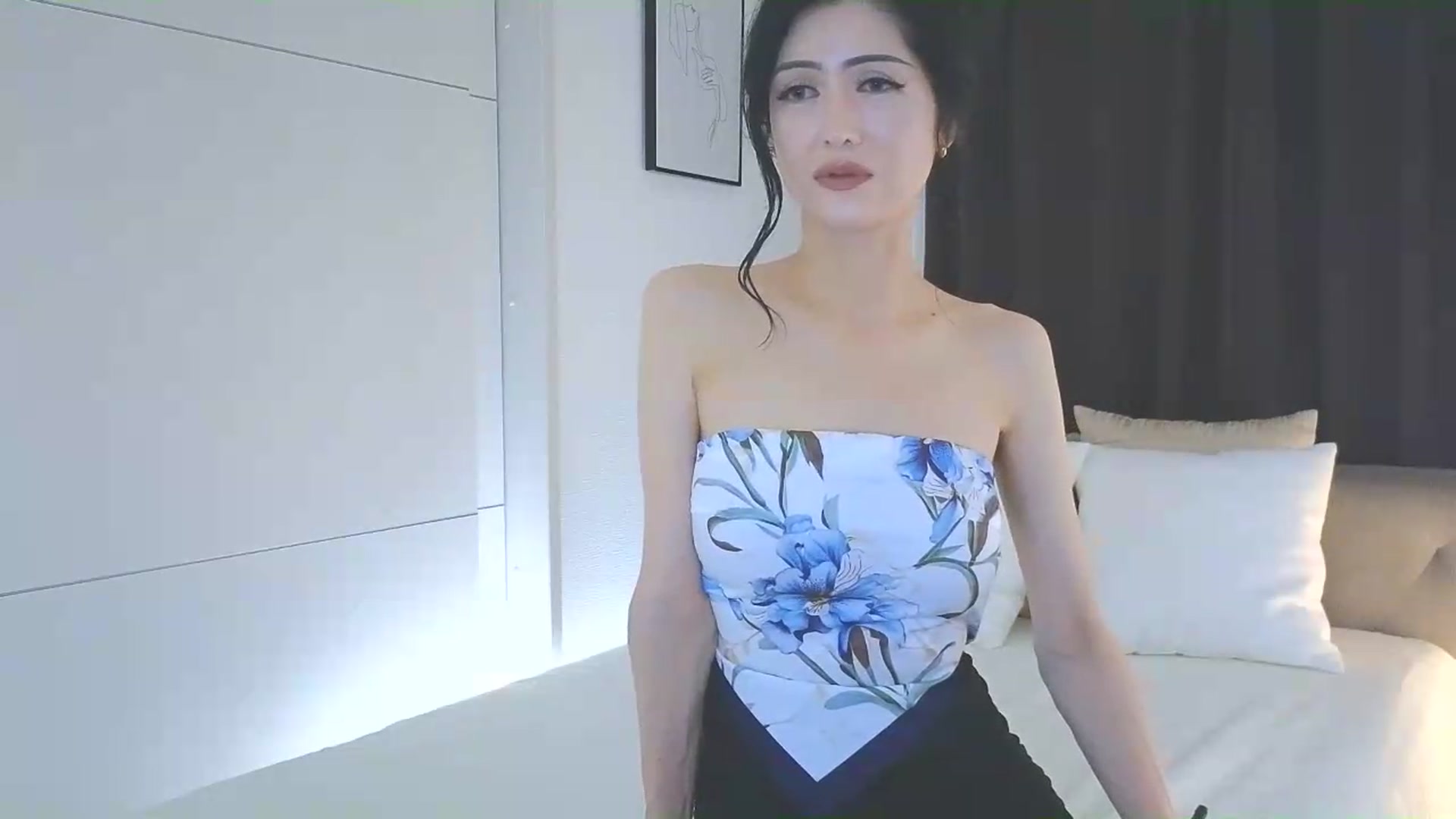 Gallery image thumbnail from Eleah's myfreecams stream on, 05/27/2026, 12:35 image 16 of 20