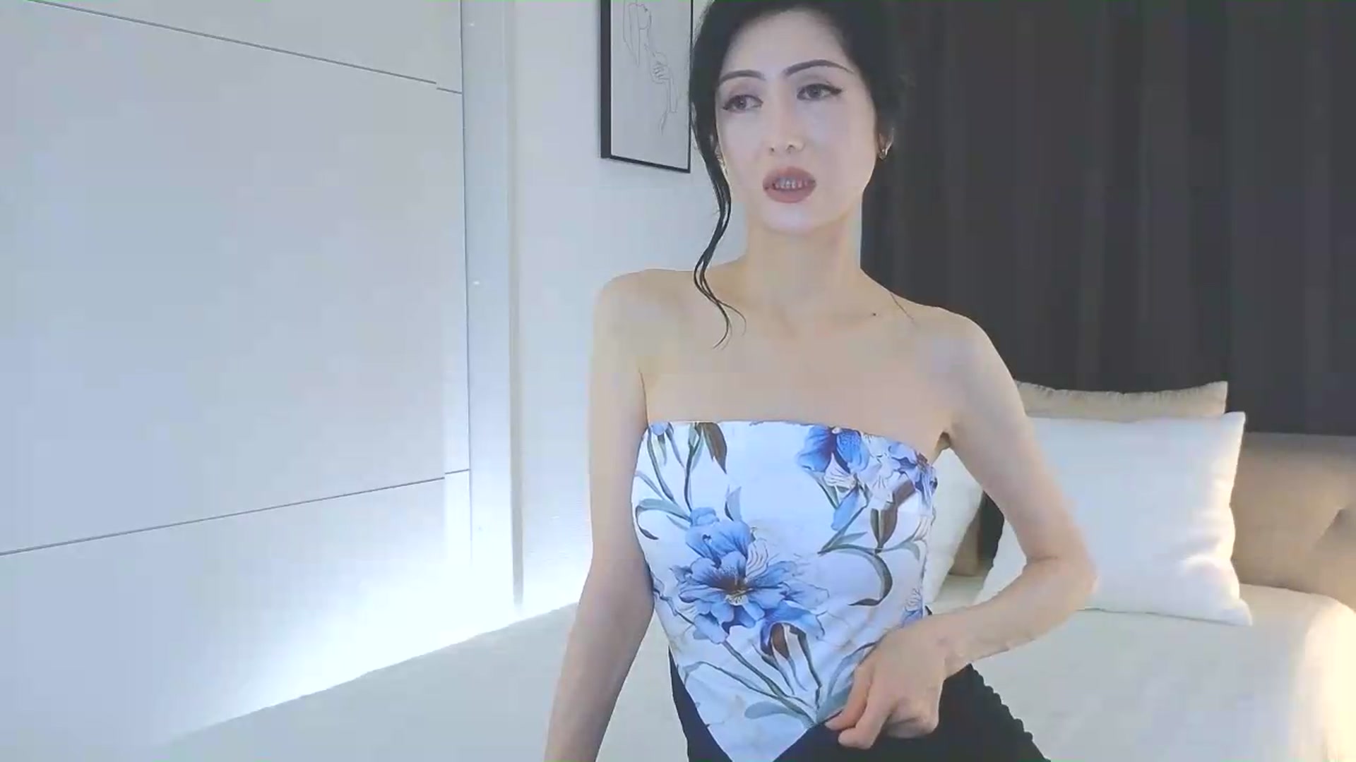 Gallery image thumbnail from Eleah's myfreecams stream on, 05/27/2026, 12:35 image 19 of 20