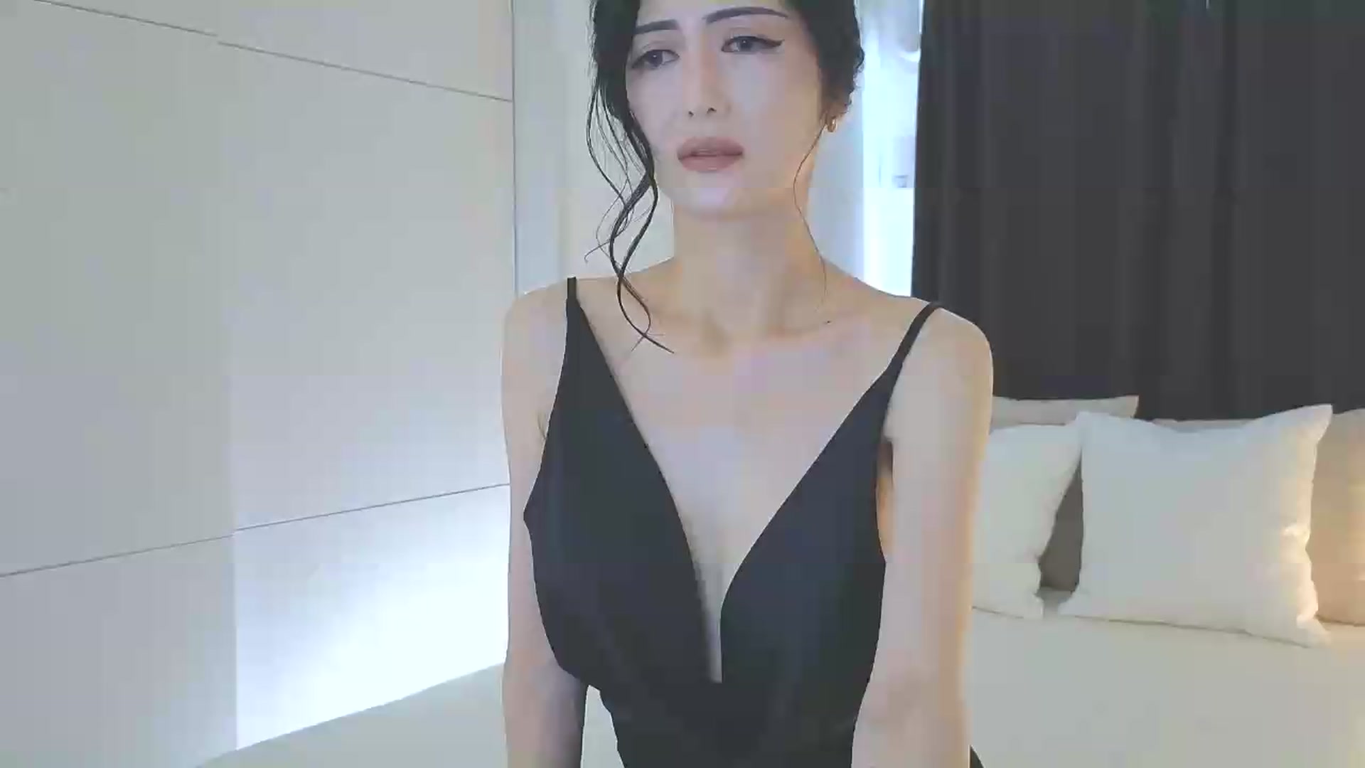 Gallery image thumbnail from Eleah's myfreecams stream on, 05/30/2026, 23:37 image 1 of 20