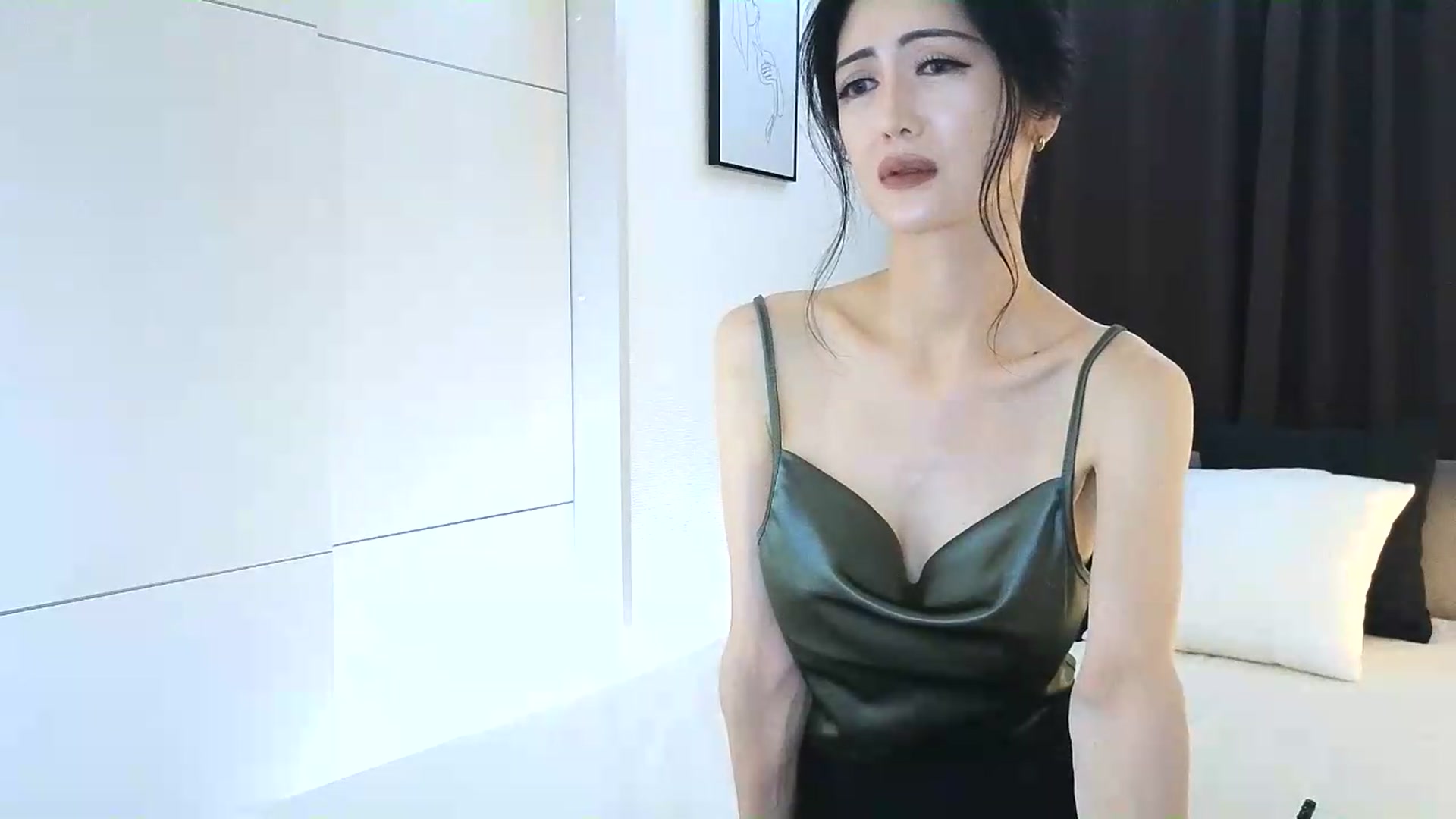 Gallery image thumbnail from Eleah's myfreecams stream on, 06/12/2026, 01:10 image 5 of 20