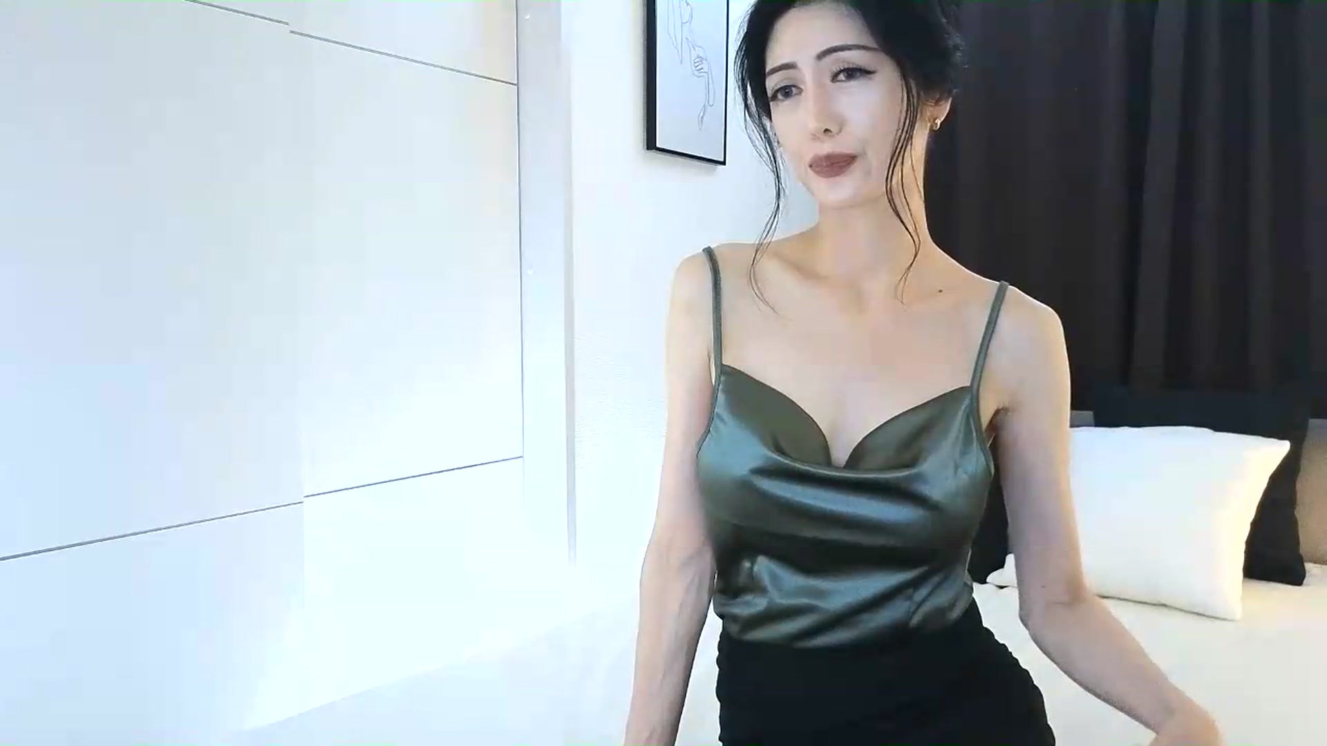 Gallery image thumbnail from Eleah's myfreecams stream on, 06/12/2026, 01:10 image 3 of 20