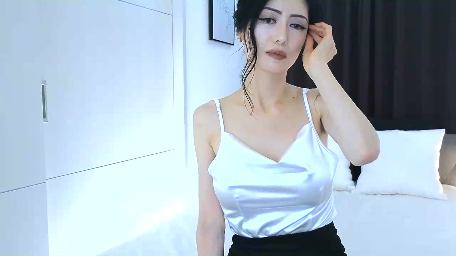 Gallery image thumbnail from Eleah's myfreecams stream on, 06/20/2026, 23:46 image 11 of 20