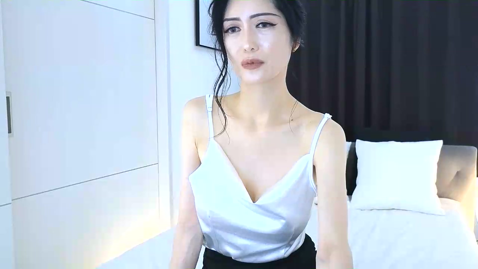 Gallery image thumbnail from Eleah's myfreecams stream on, 06/21/2026, 01:56 image 7 of 20