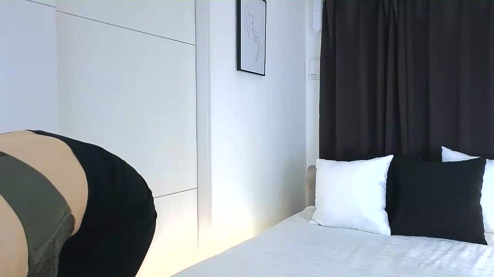 Gallery image thumbnail from Eleah's myfreecams stream on, 07/20/2026, 11:59 image 4 of 20