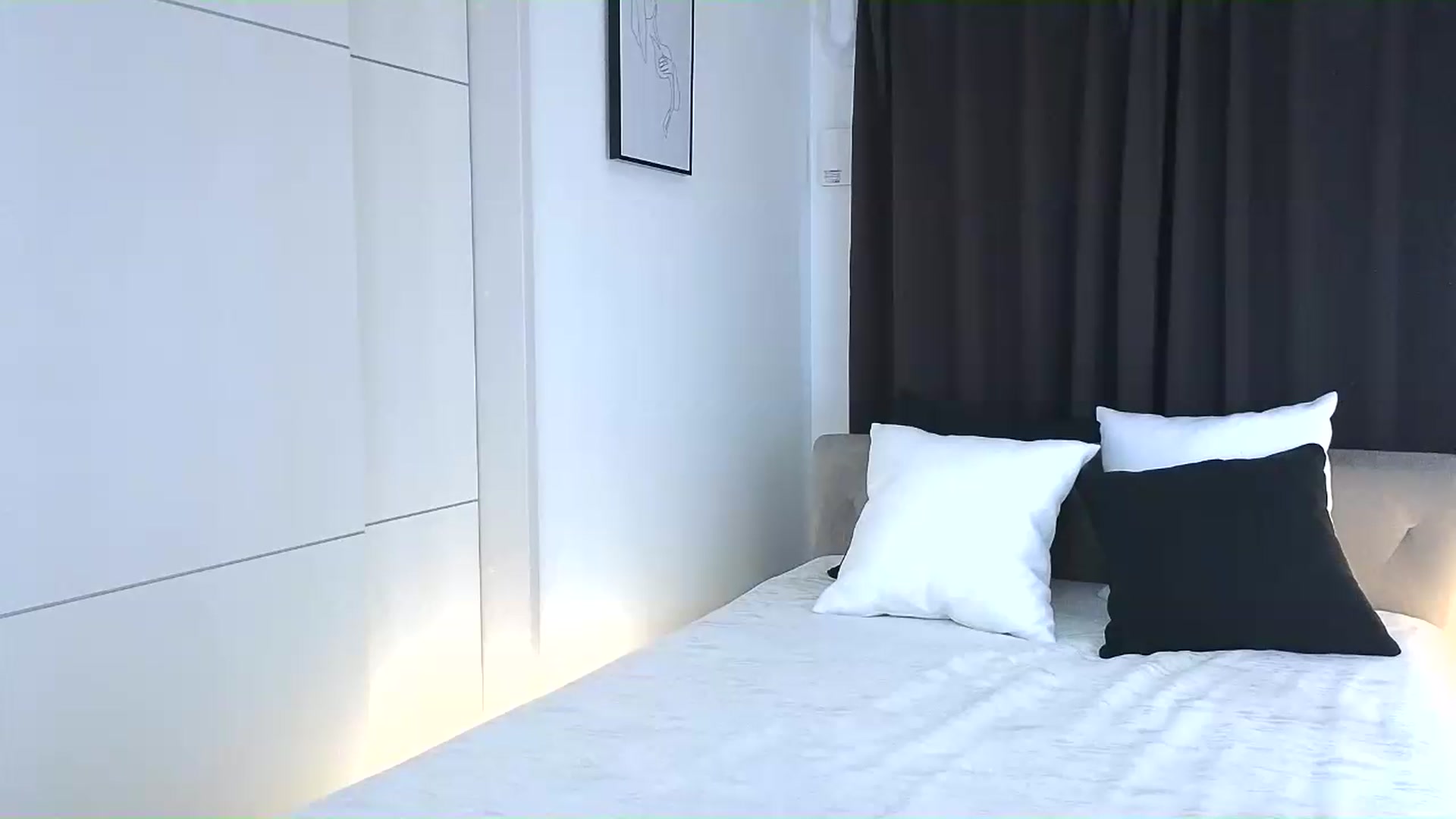 Gallery image thumbnail from Eleah's myfreecams stream on, 07/29/2026, 20:47 image 2 of 20