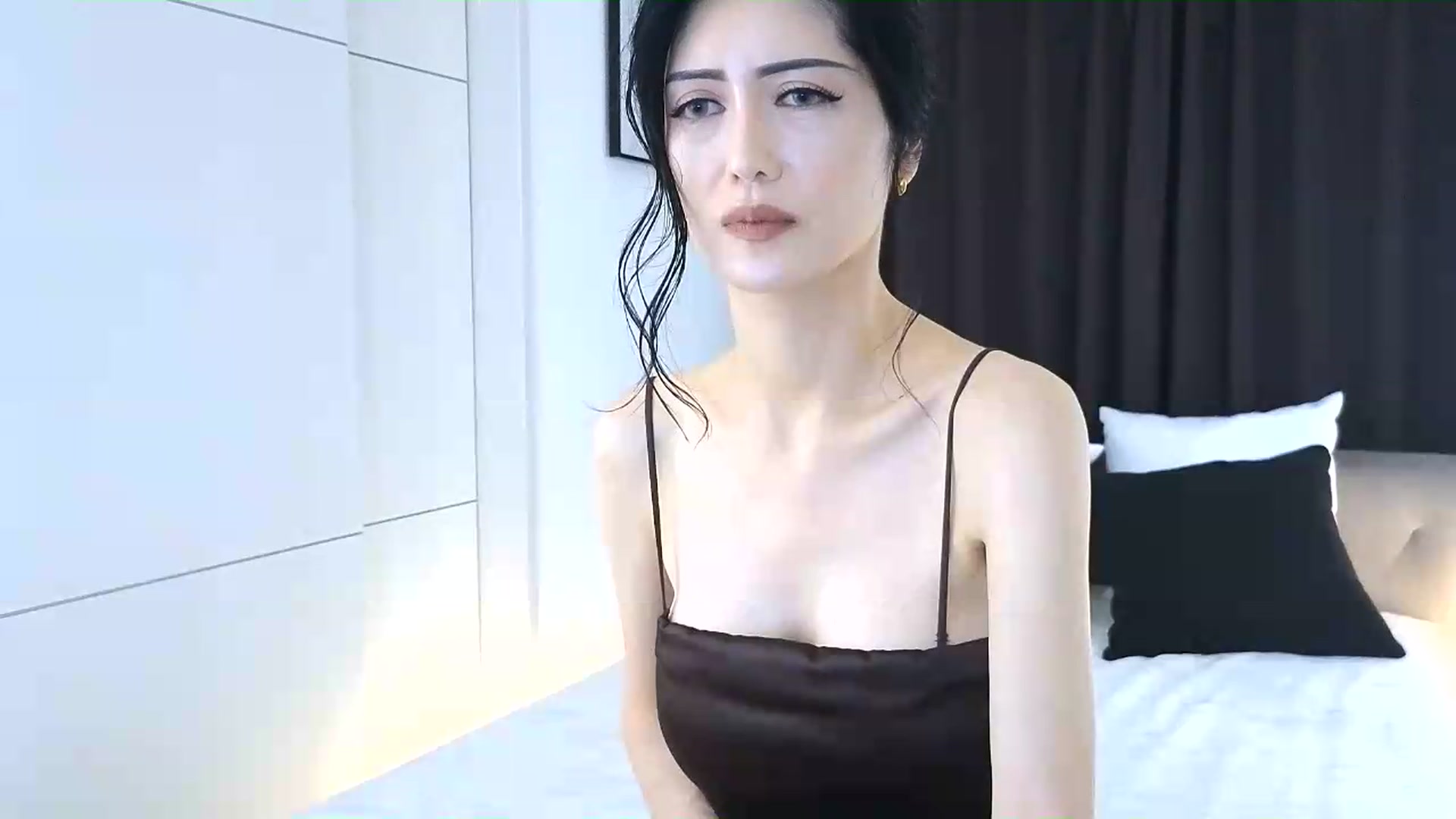 Gallery image thumbnail from Eleah's myfreecams stream on, 07/29/2026, 20:47 image 8 of 20