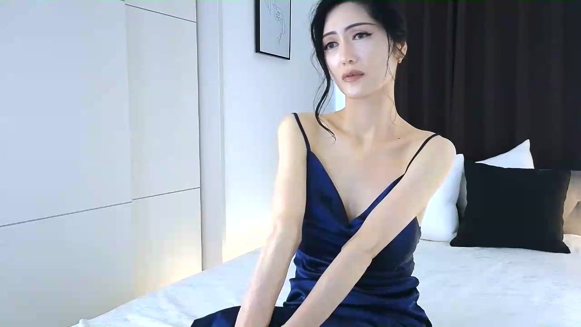 Gallery image thumbnail from Eleah's myfreecams stream on, 08/17/2026, 21:13 image 14 of 20