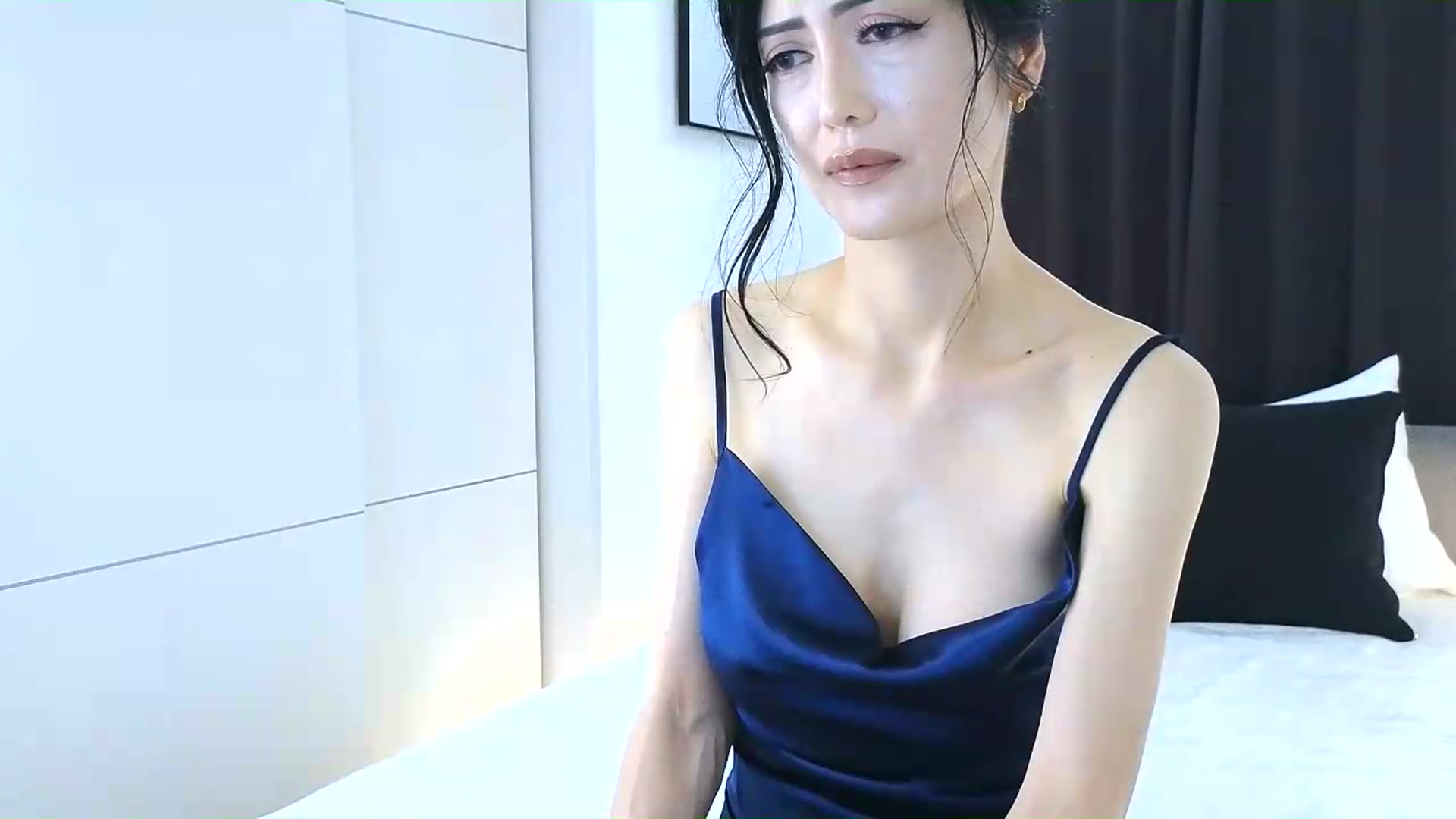 Gallery image thumbnail from Eleah's myfreecams stream on, 08/17/2026, 22:20 image 20 of 20