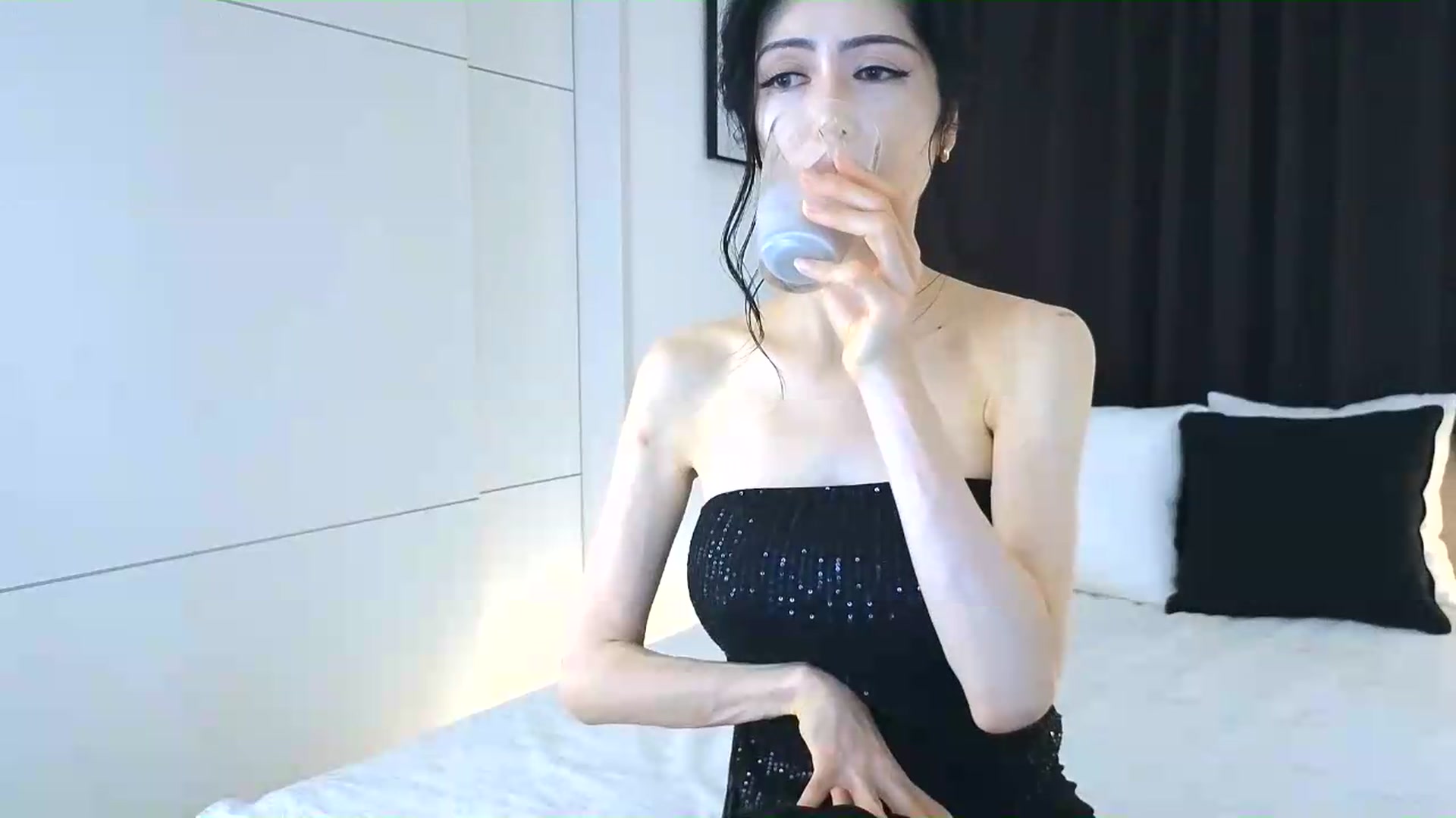 Gallery image thumbnail from Eleah's myfreecams stream on, 09/11/2026, 21:52 image 7 of 20