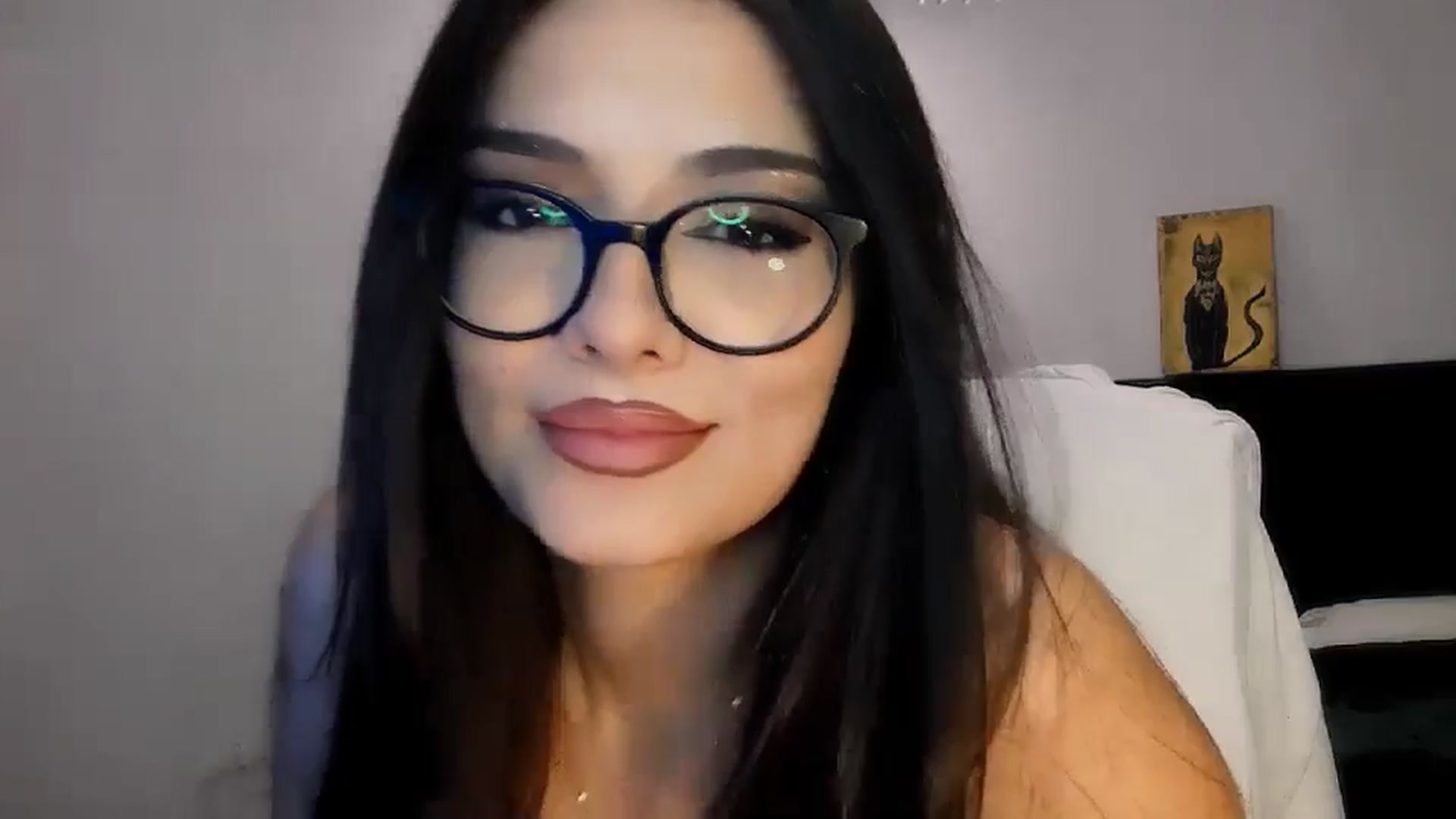 Gallery image thumbnail from Electra's myfreecams stream on, 09/26/2024, 23:44 image 11 of 20