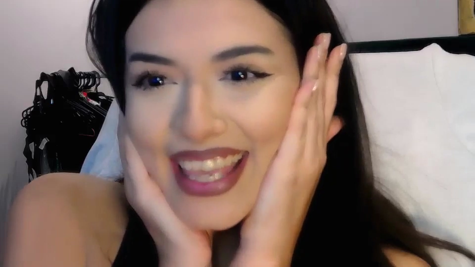 Gallery image thumbnail from Electra's myfreecams stream on, 10/09/2024, 22:47 image 6 of 20