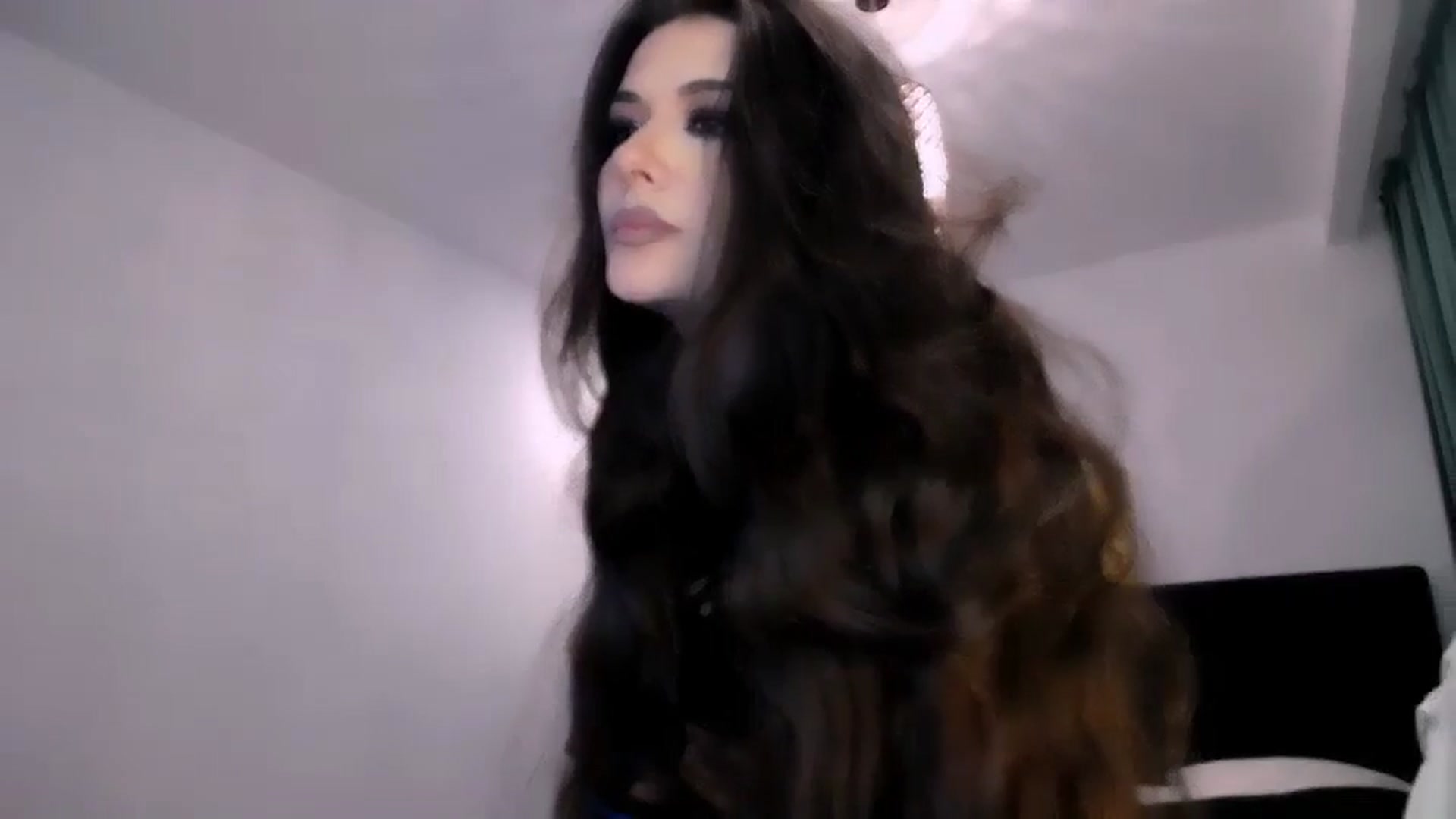 Gallery image thumbnail from Electra's myfreecams stream on, 10/30/2024, 24:02 image 10 of 20