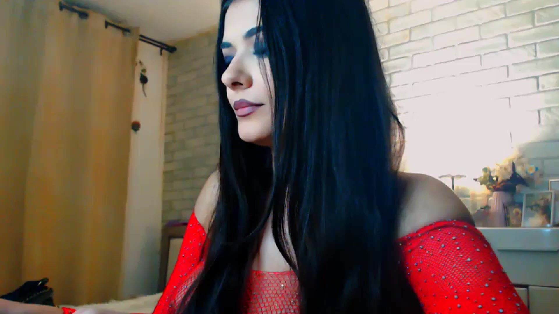 Gallery image thumbnail from Electra's myfreecams stream on, 12/09/2024, 22:27 image 3 of 20