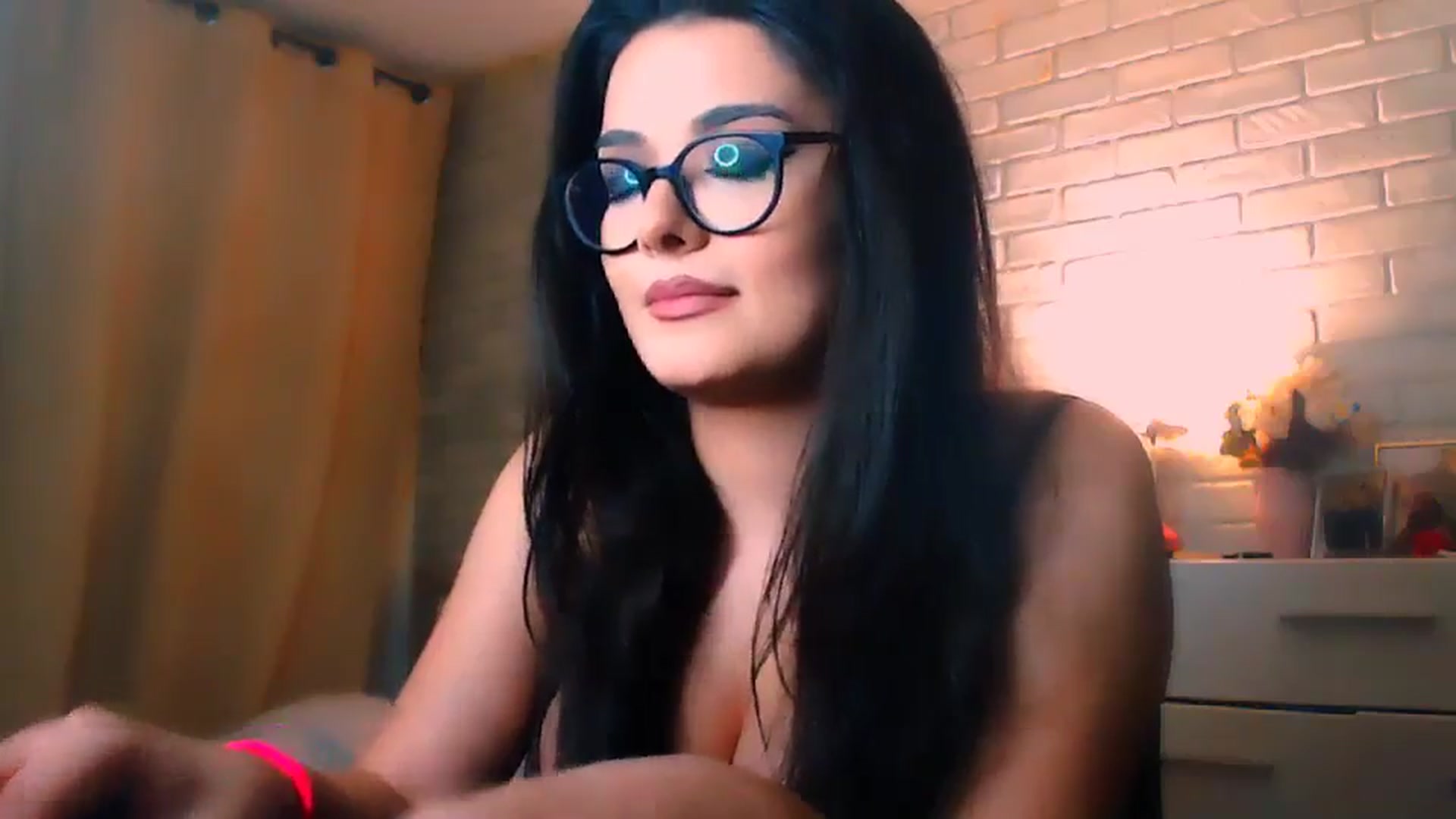 Gallery image thumbnail from Electra's myfreecams stream on, 02/27/2025, 24:08 image 18 of 20