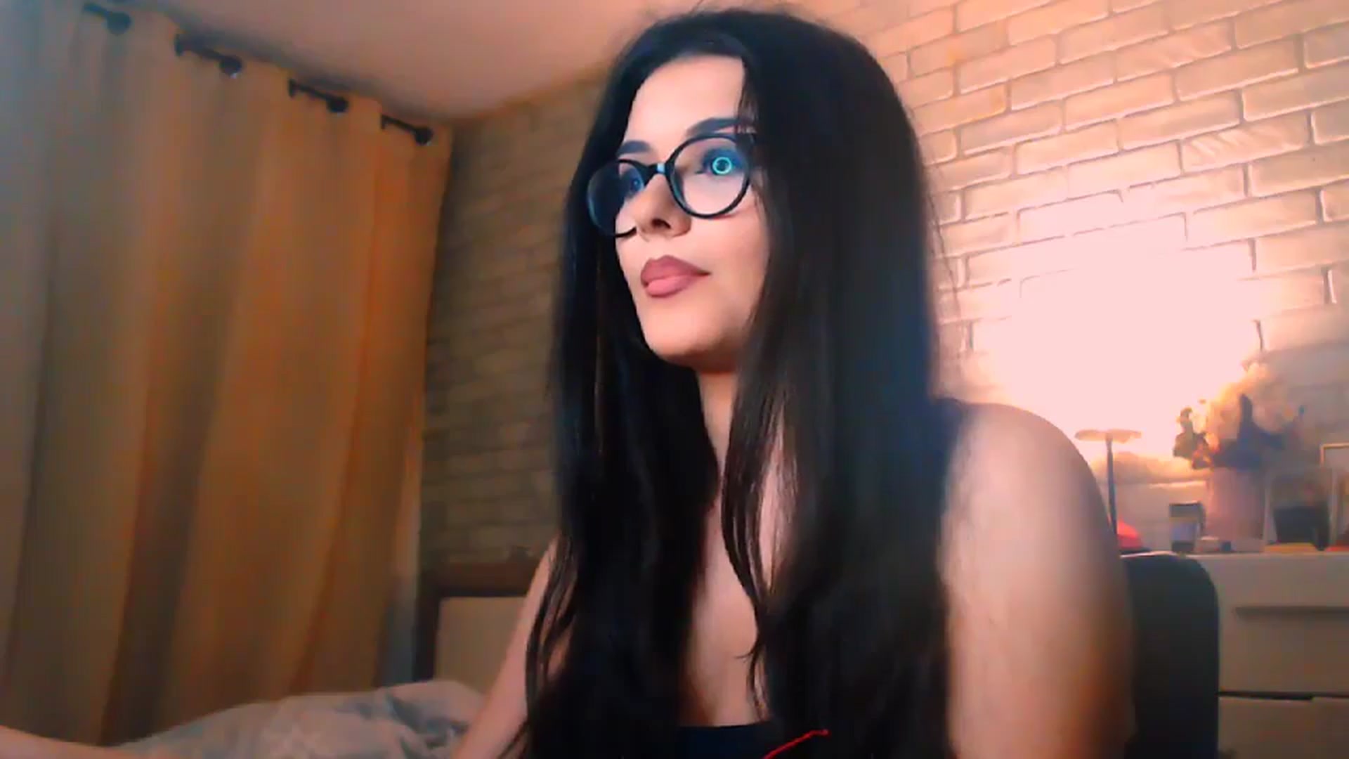Gallery image thumbnail from Electra's myfreecams stream on, 02/28/2025, 23:54 image 2 of 20