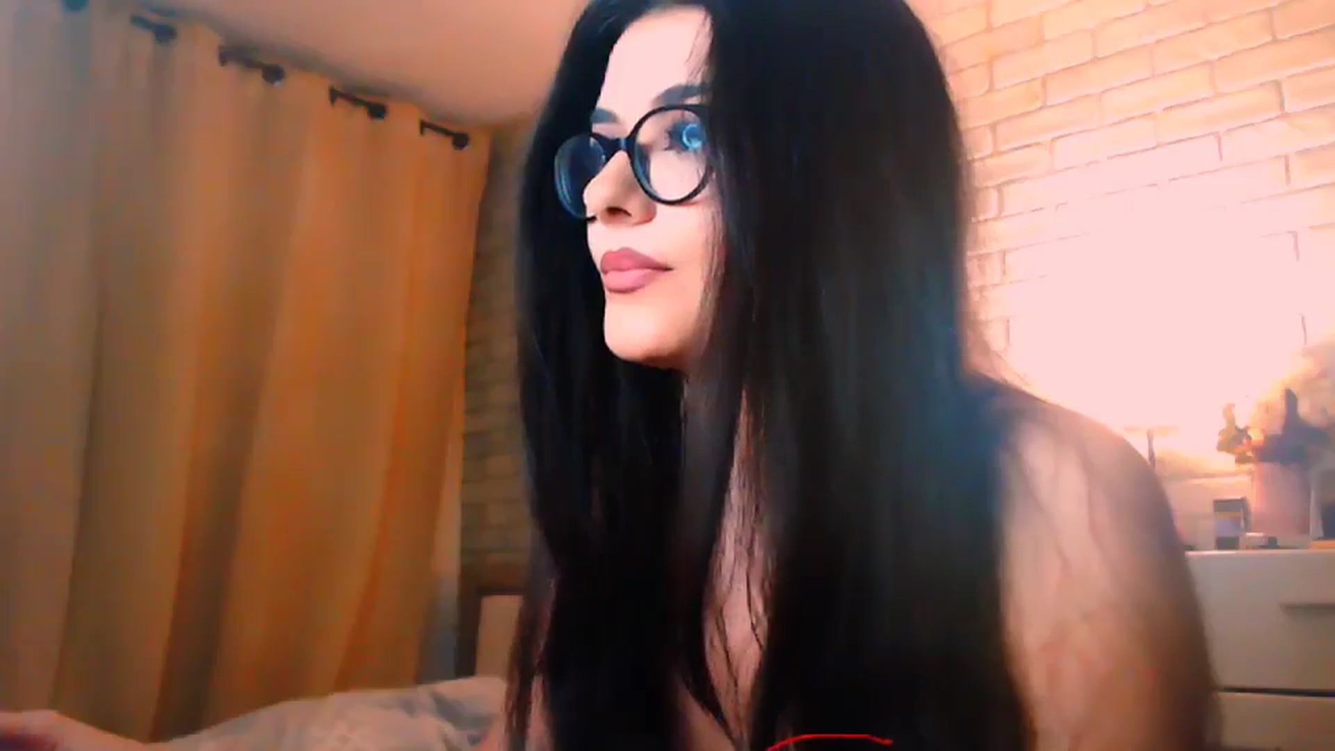 Gallery image thumbnail from Electra's myfreecams stream on, 02/28/2025, 23:54 image 5 of 20
