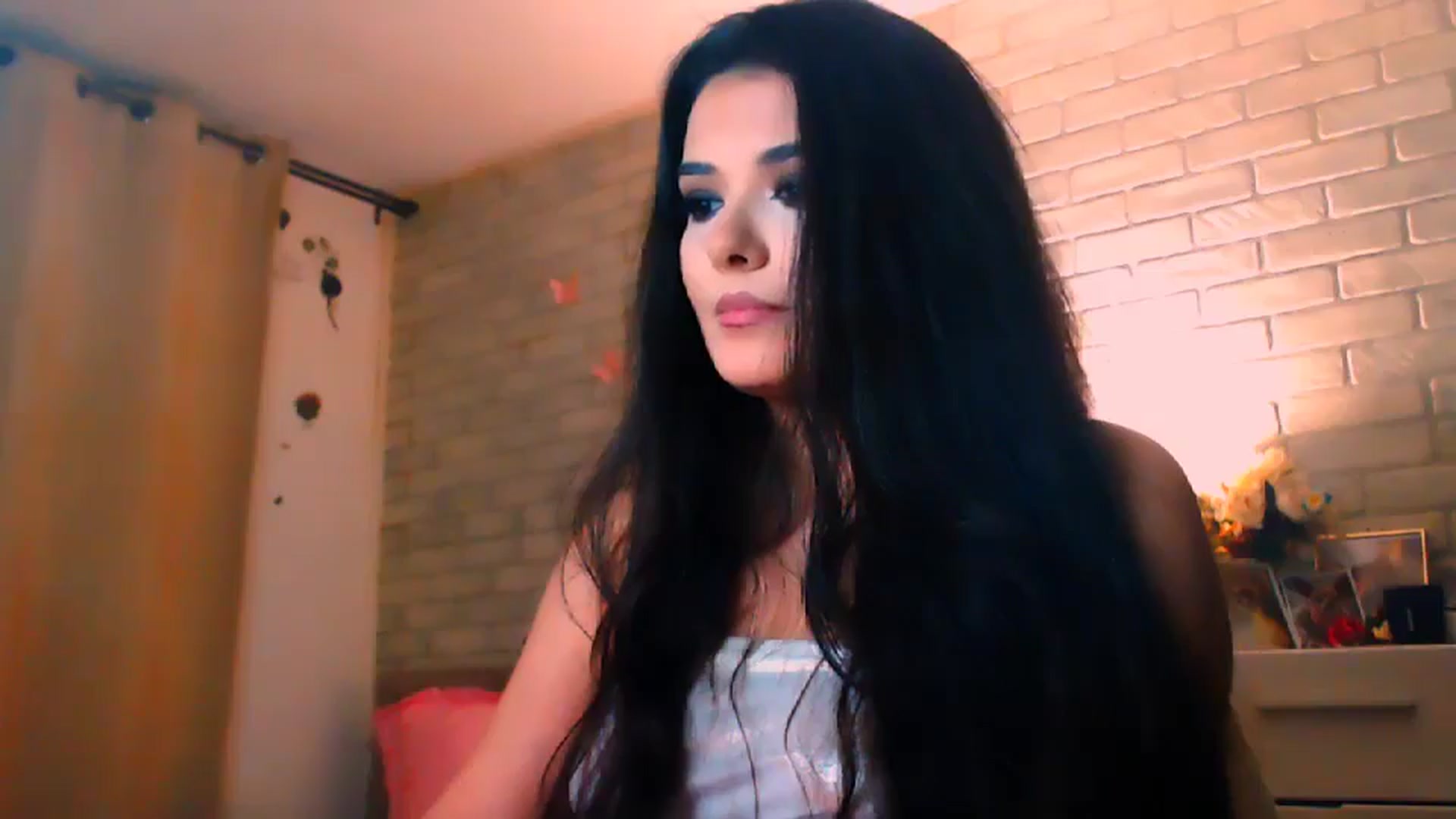 Gallery image thumbnail from Electra's myfreecams stream on, 03/16/2025, 23:13 image 13 of 20