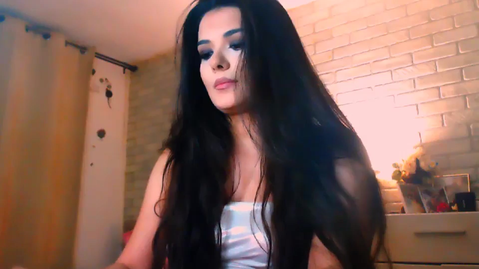 Gallery image thumbnail from Electra's myfreecams stream on, 03/16/2025, 23:13 image 16 of 20