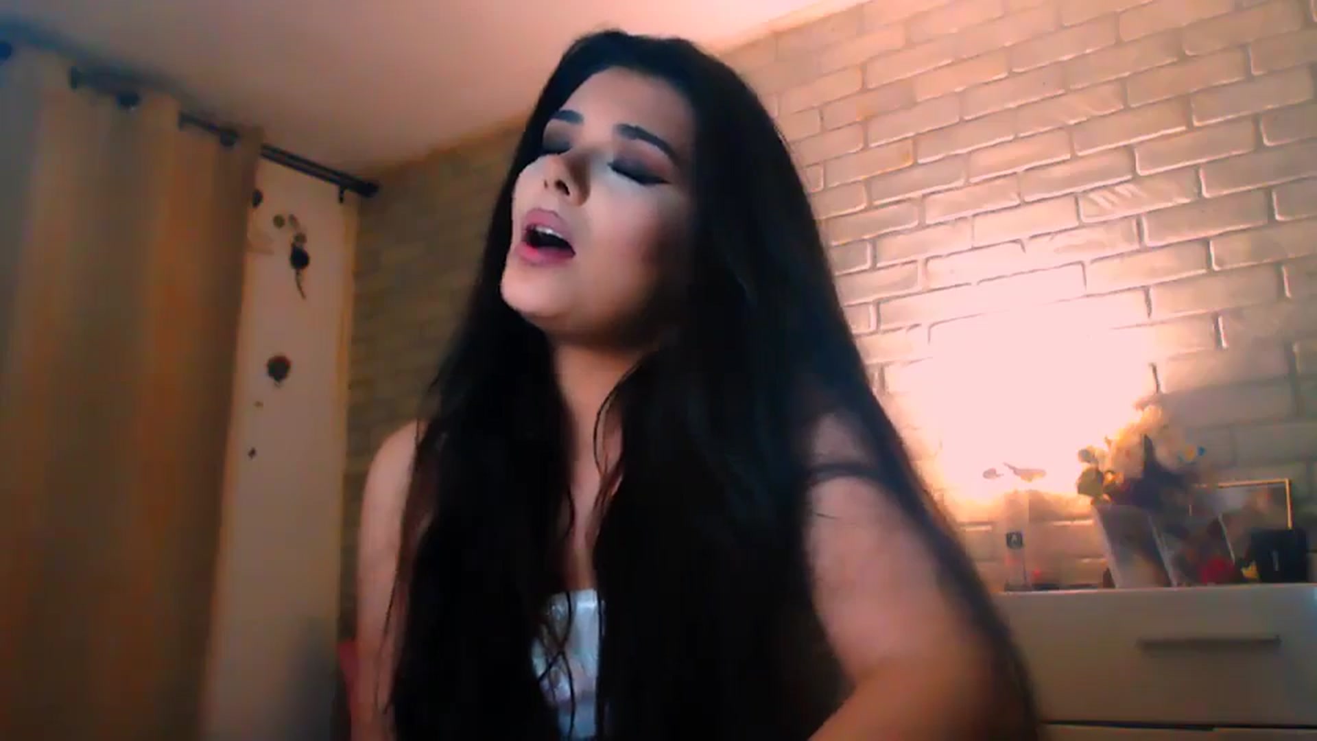 Gallery image thumbnail from Electra's myfreecams stream on, 03/16/2025, 23:13 image 18 of 20