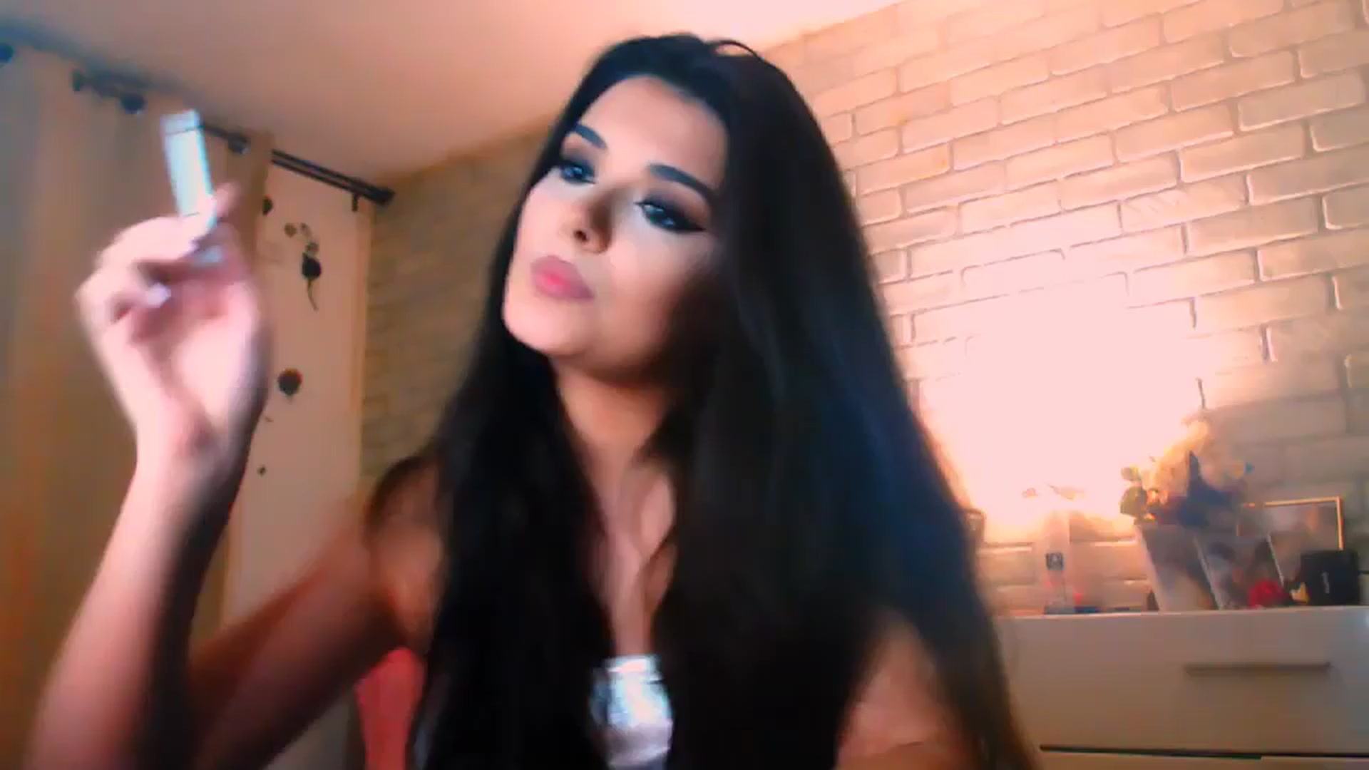 Gallery image thumbnail from Electra's myfreecams stream on, 03/16/2025, 23:13 image 19 of 20