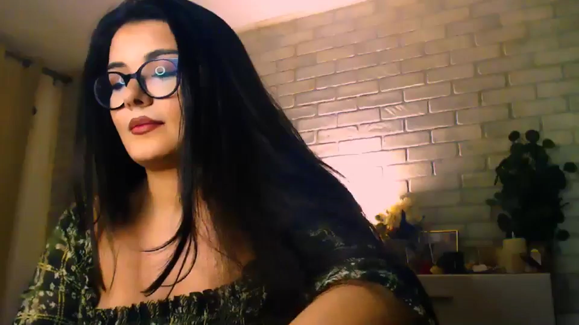 Gallery image thumbnail from Electra's myfreecams stream on, 03/23/2025, 23:52 image 16 of 20