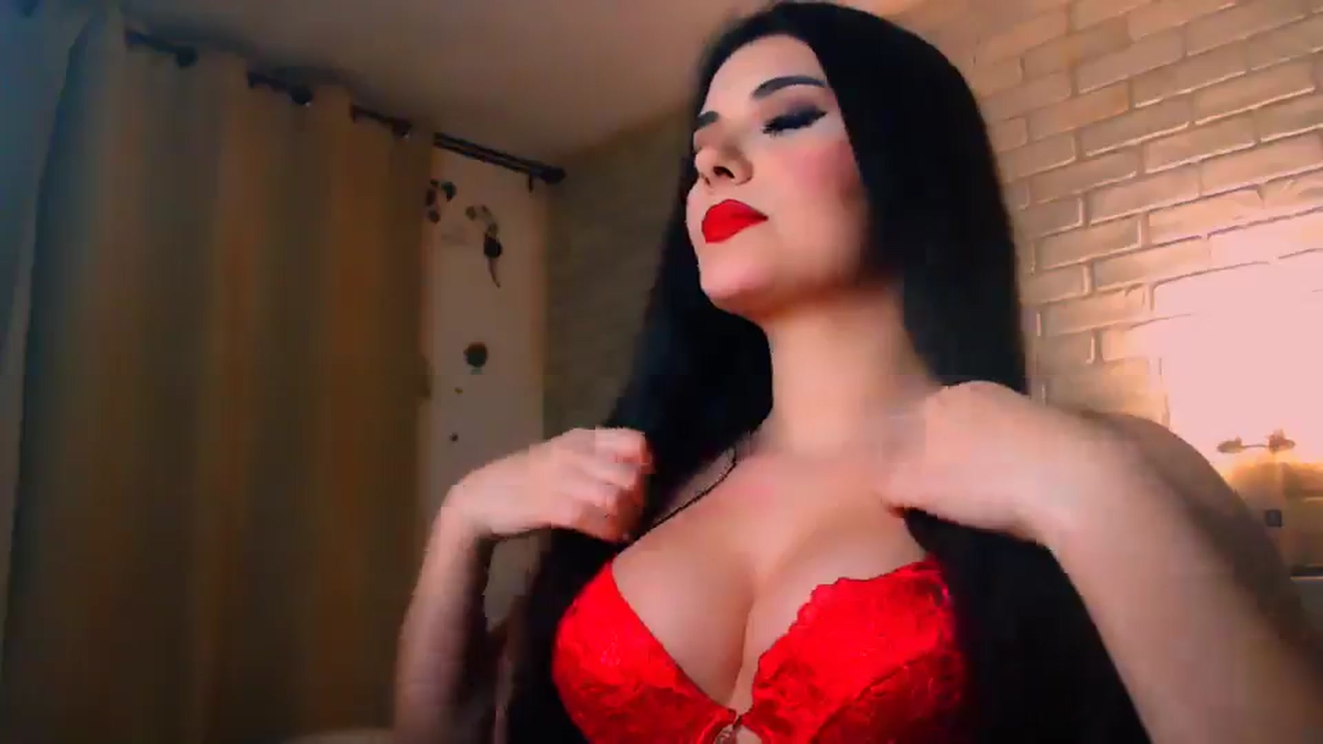 Gallery image thumbnail from Electra's myfreecams stream on, 03/28/2025, 24:45 image 14 of 20