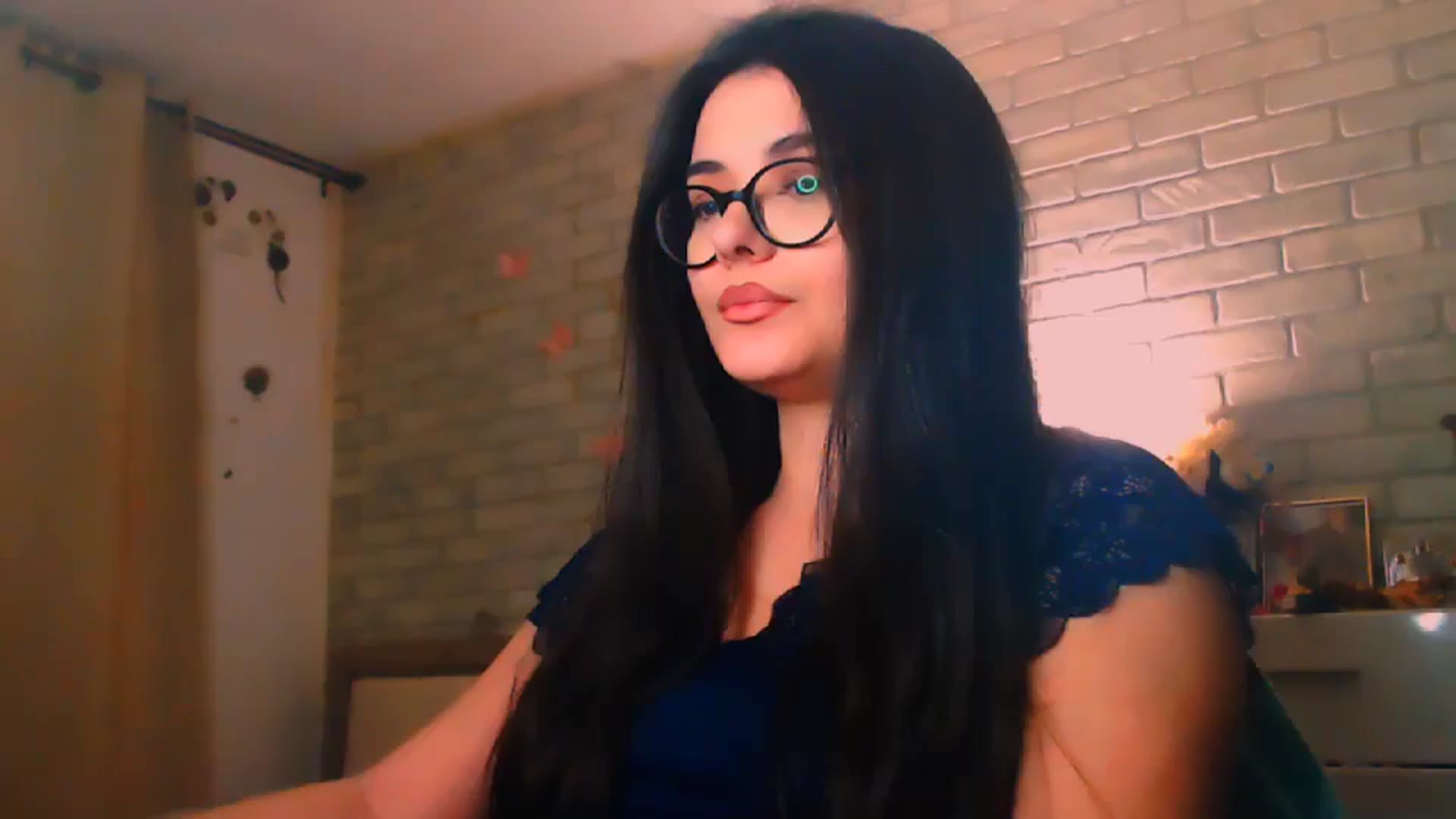 Gallery image thumbnail from Electra's myfreecams stream on, 04/28/2025, 22:41 image 1 of 20