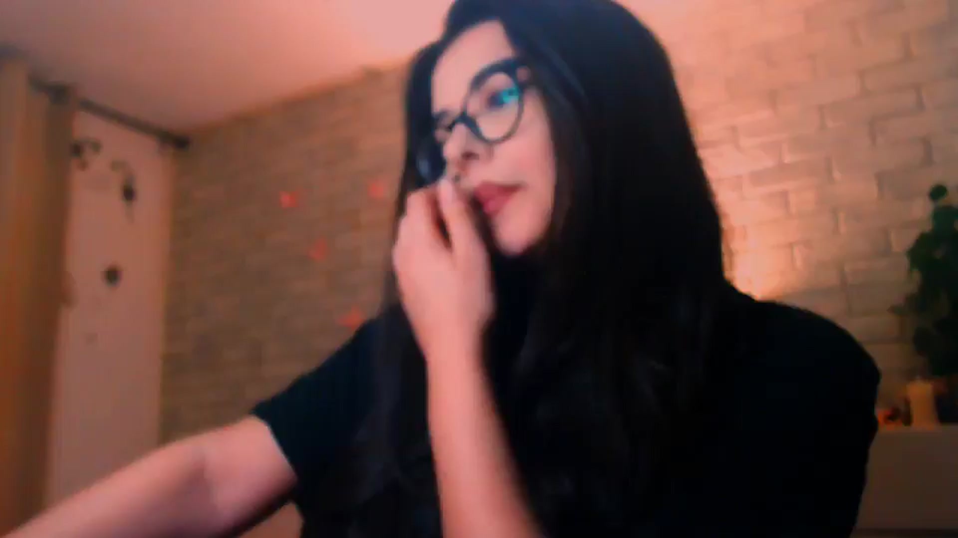 Gallery image thumbnail from Electra's myfreecams stream on, 05/04/2025, 22:32 image 3 of 20