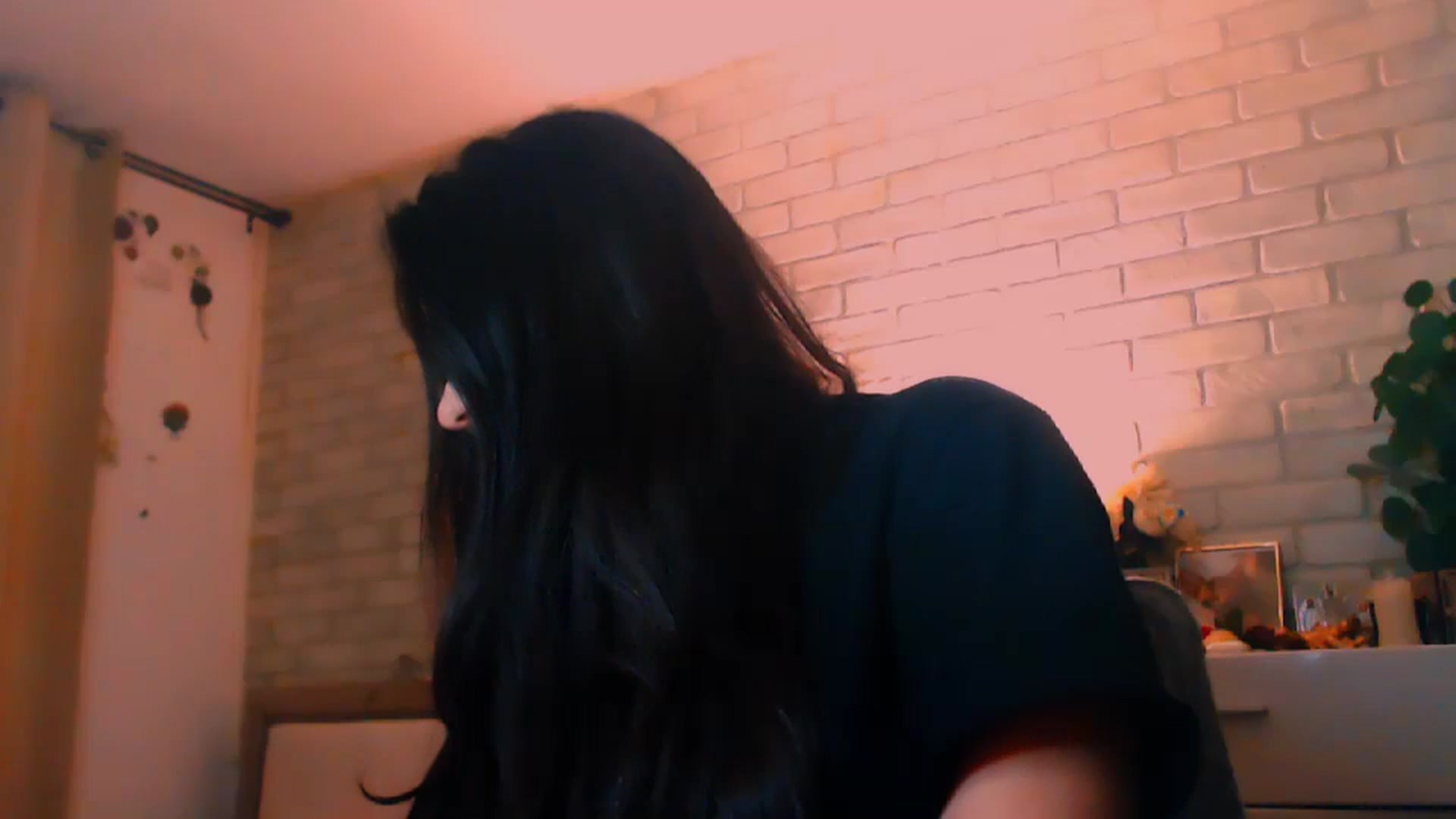 Gallery image thumbnail from Electra's myfreecams stream on, 05/04/2025, 22:32 image 7 of 20