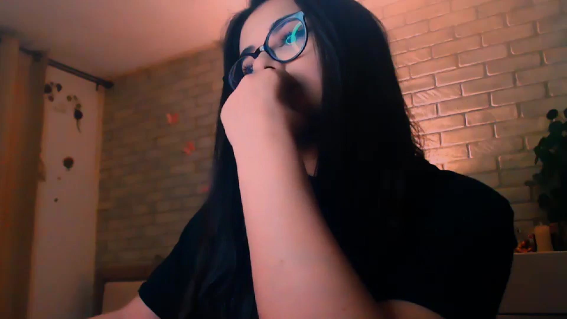 Gallery image thumbnail from Electra's myfreecams stream on, 05/04/2025, 22:32 image 5 of 20