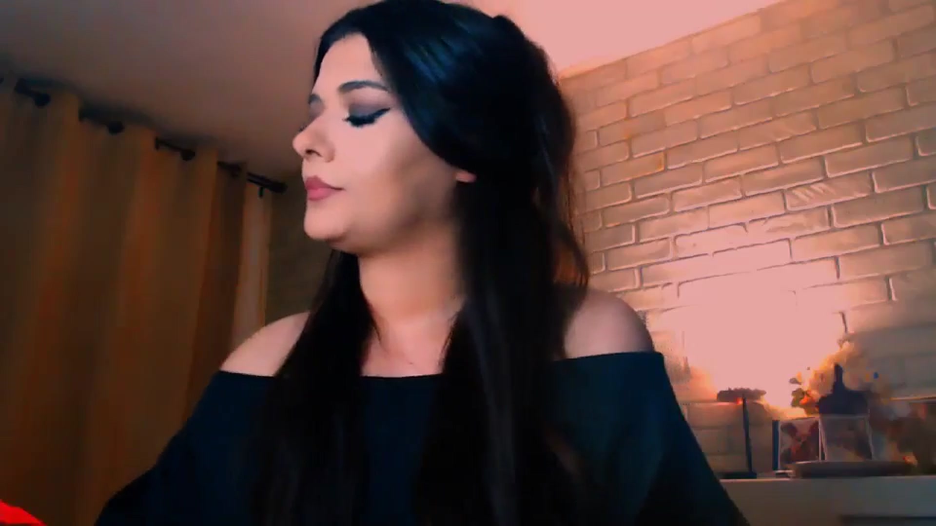 Gallery image thumbnail from Electra's myfreecams stream on, 05/13/2025, 22:24 image 19 of 20