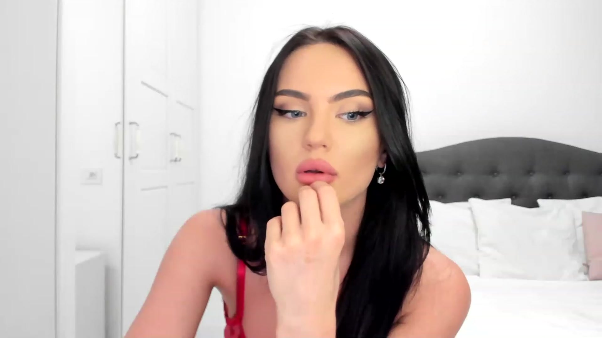 Gallery image thumbnail from ElectraKisss's myfreecams stream on, 01/15/2023, 22:21 image 17 of 20