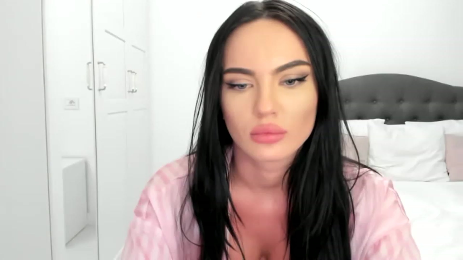 Gallery image thumbnail from ElectraKisss's myfreecams stream on, 01/16/2023, 23:22 image 20 of 20