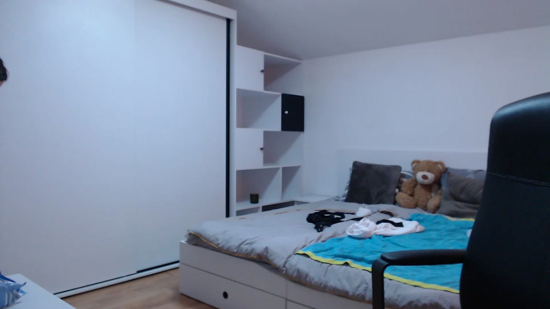 Gallery image thumbnail from ElectricWoman's myfreecams stream on, 11/27/2022, 07:37 image 1 of 20