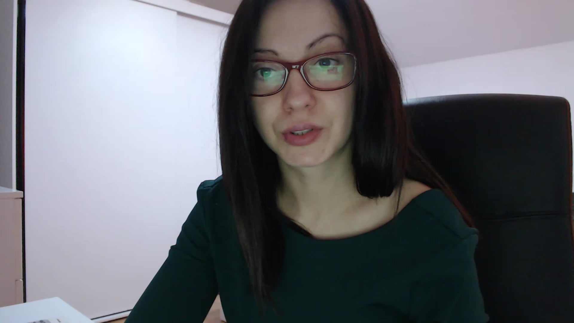 Gallery image thumbnail from ElectricWoman's myfreecams stream on, 12/05/2022, 07:59 image 14 of 20