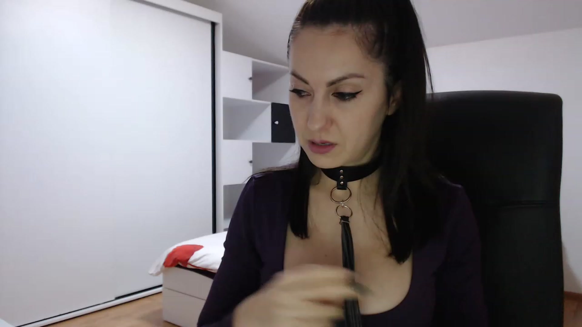 Gallery image thumbnail from ElectricWoman's myfreecams stream on, 12/06/2022, 14:39 image 15 of 20
