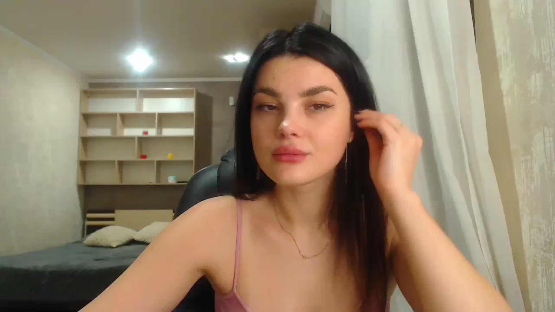 Gallery image thumbnail from Elegancee's myfreecams stream on, 12/10/2023, 20:29 image 1 of 20