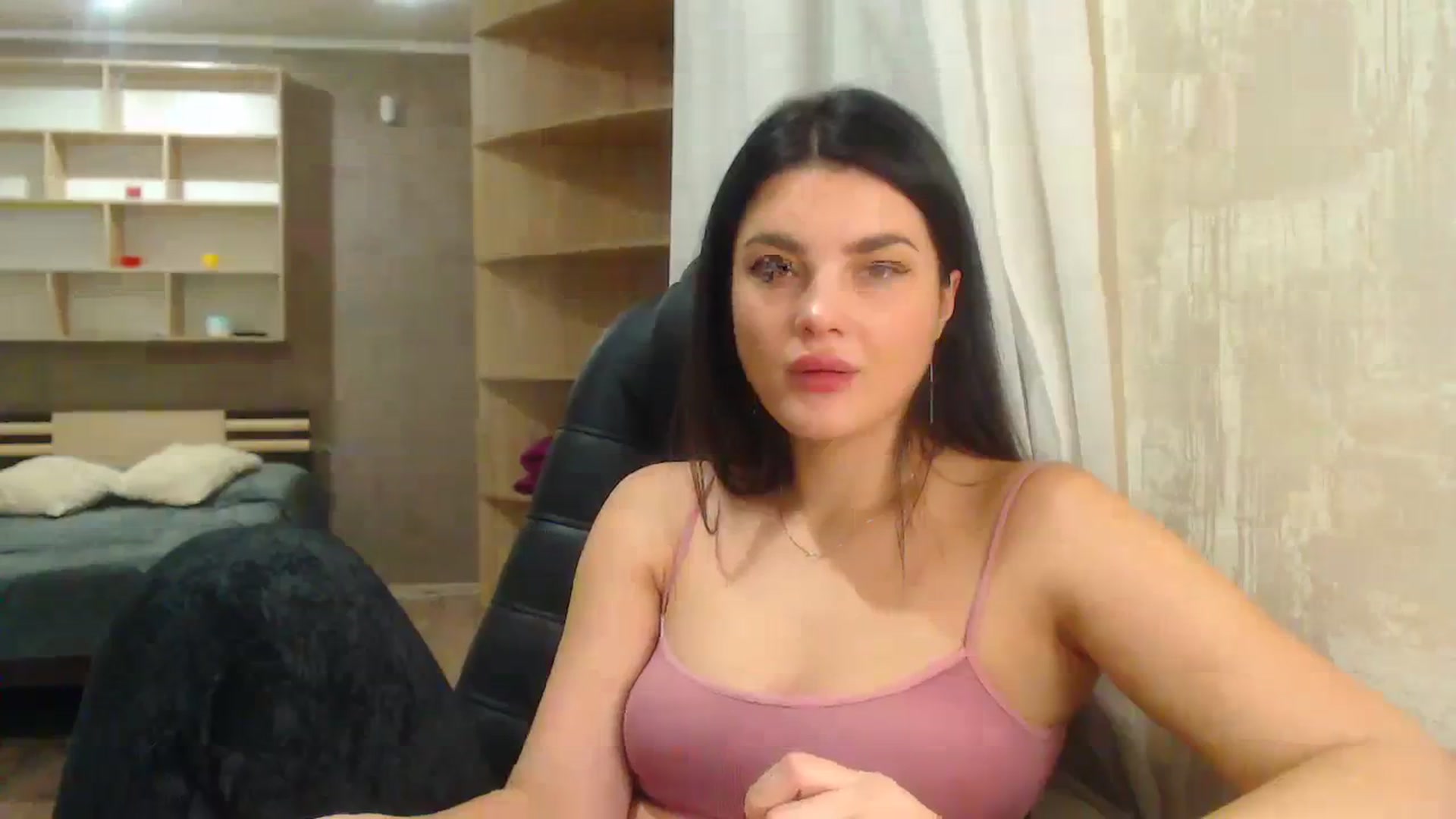 Gallery image thumbnail from Elegancee's myfreecams stream on, 12/10/2023, 20:29 image 13 of 20