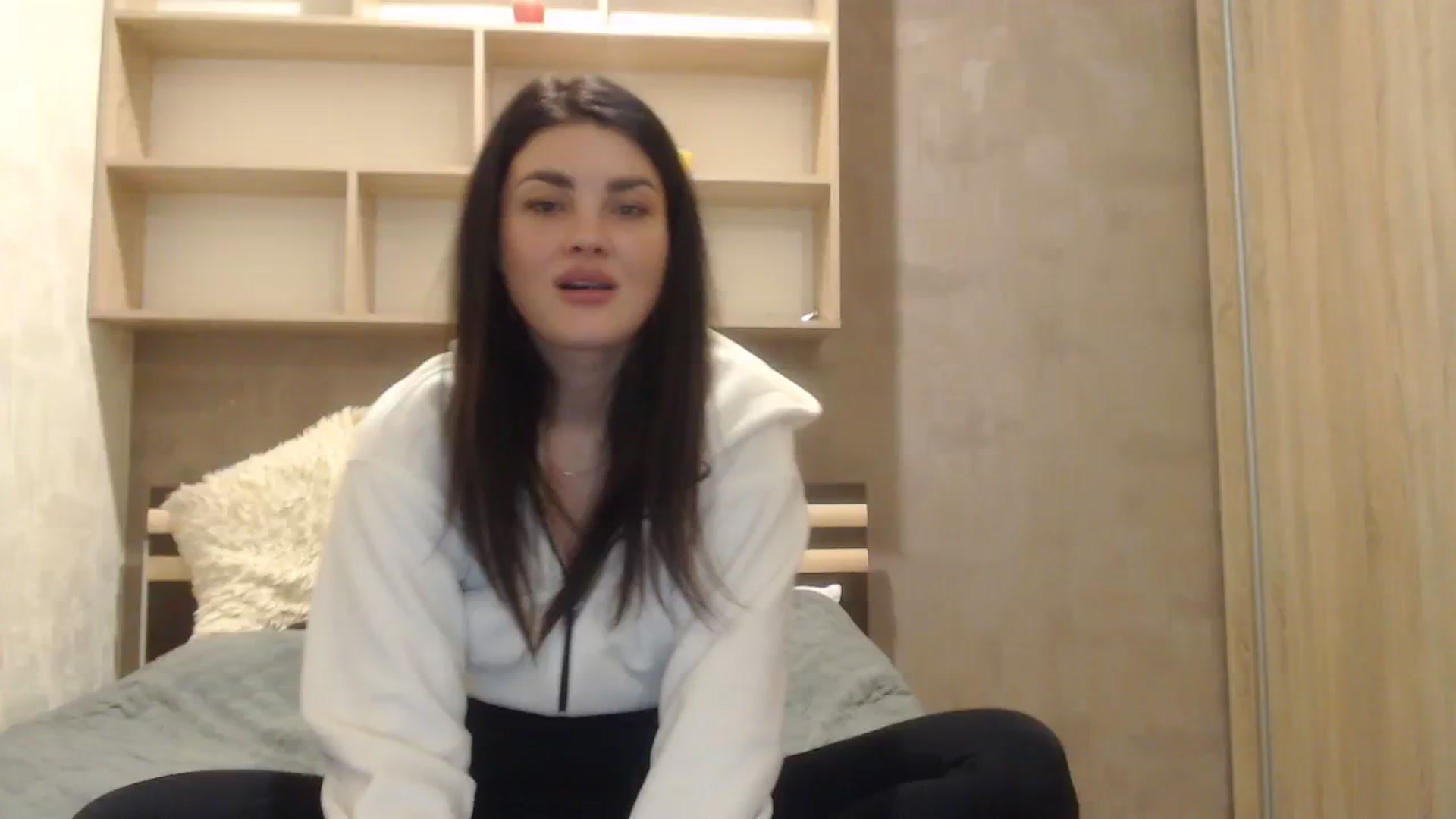 Gallery image thumbnail from Elegancee's myfreecams stream on, 12/16/2023, 17:38 image 1 of 20