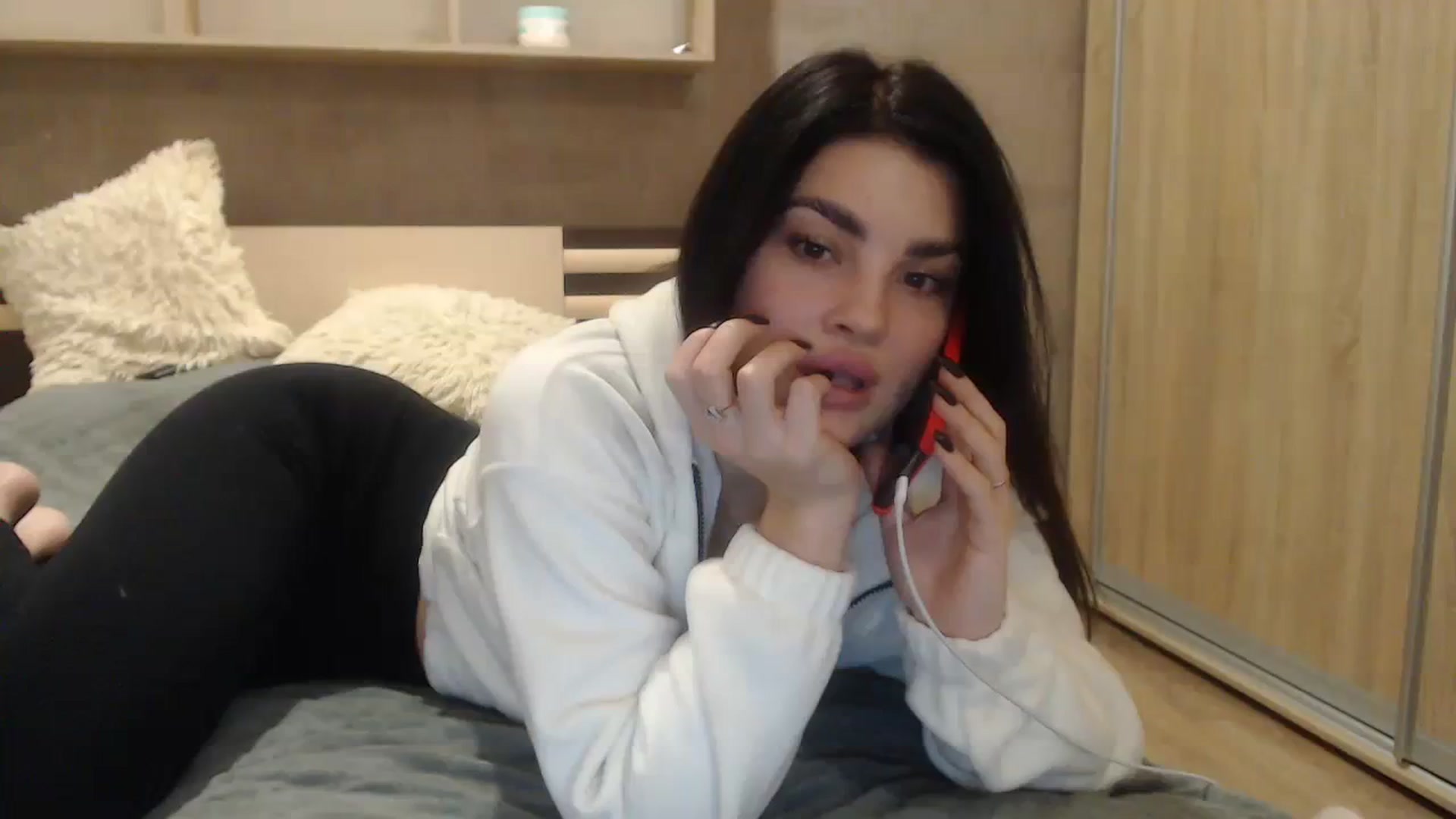 Gallery image thumbnail from Elegancee's myfreecams stream on, 12/16/2023, 17:38 image 7 of 20