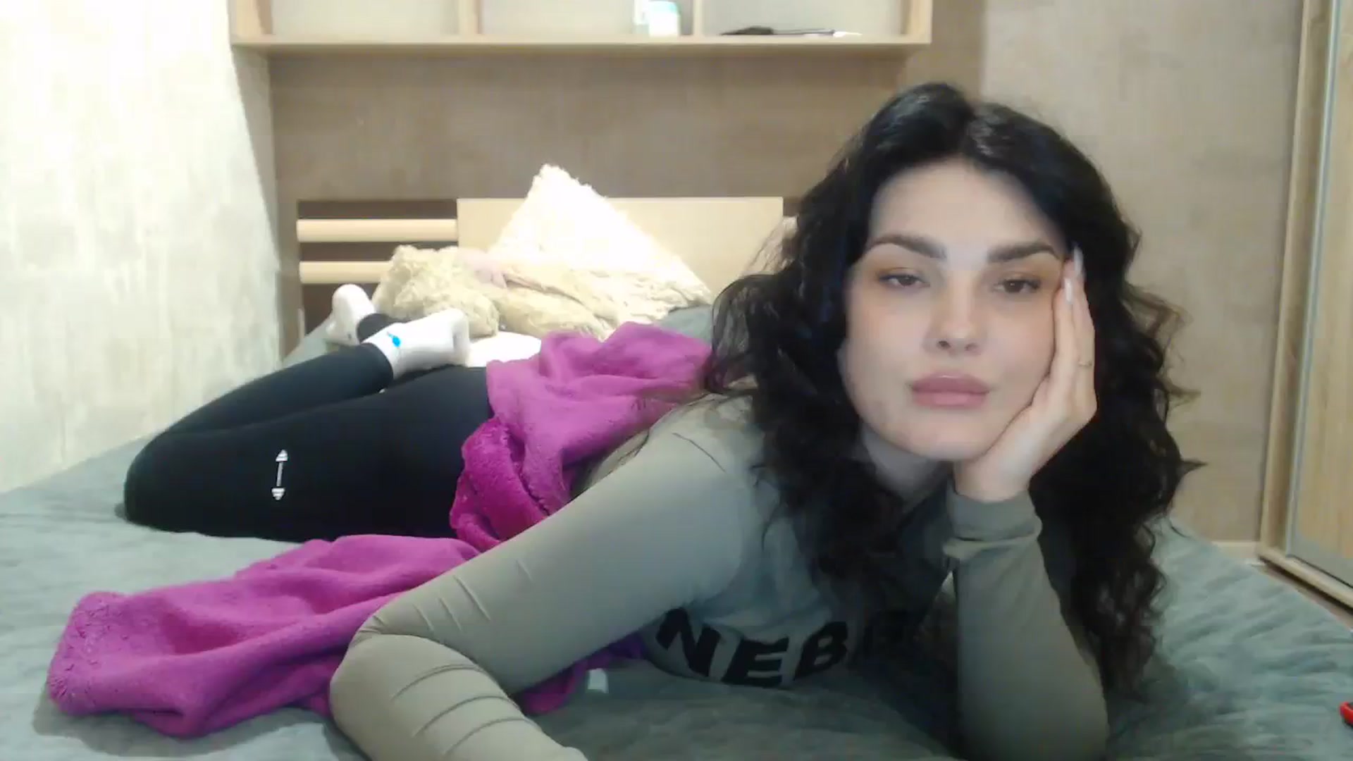 Gallery image thumbnail from Elegancee's myfreecams stream on, 02/03/2024, 16:12 image 1 of 20