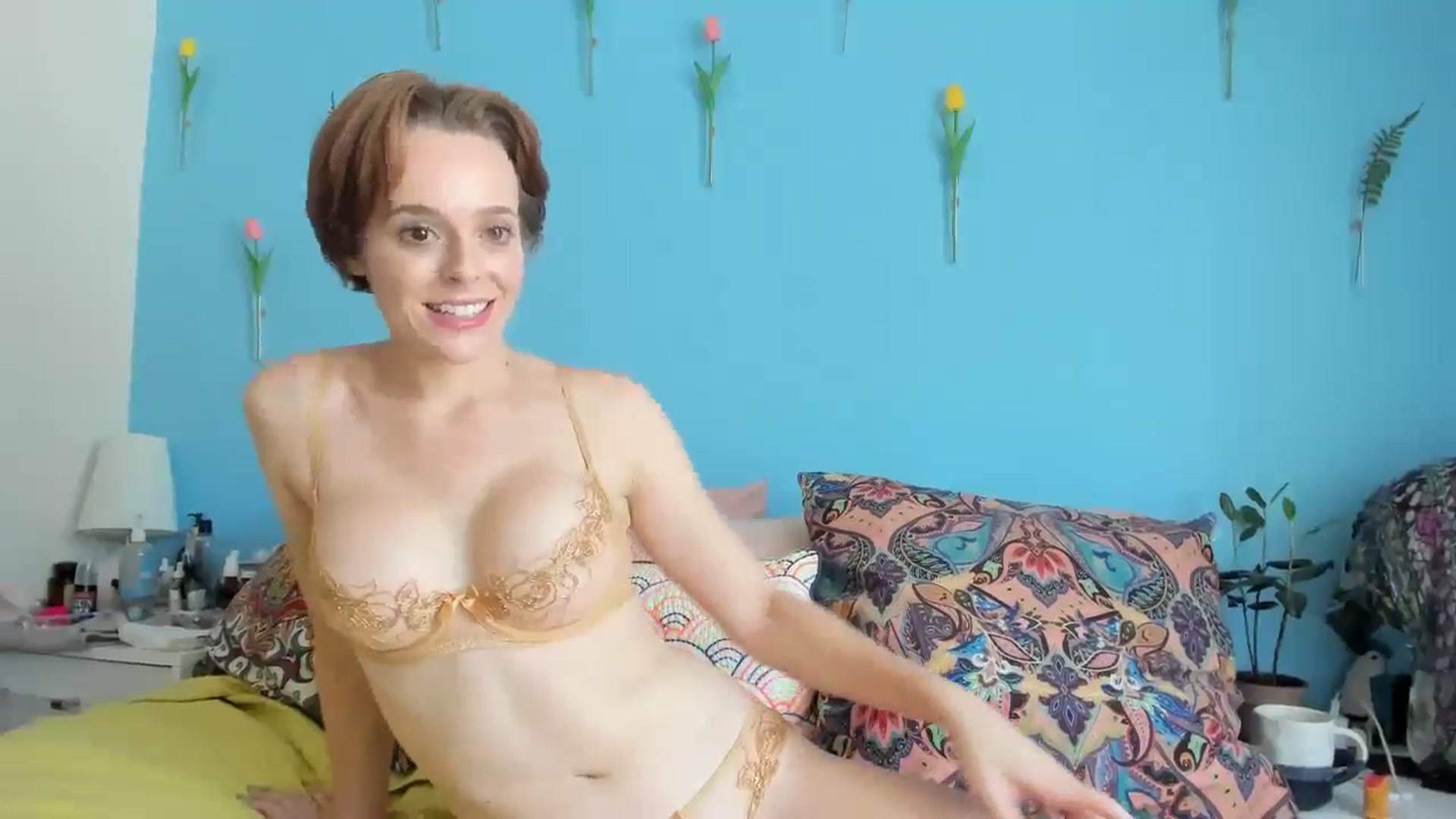 Gallery image thumbnail from ElegantGamine's myfreecams stream on, 07/31/2024, 20:26 image 11 of 20