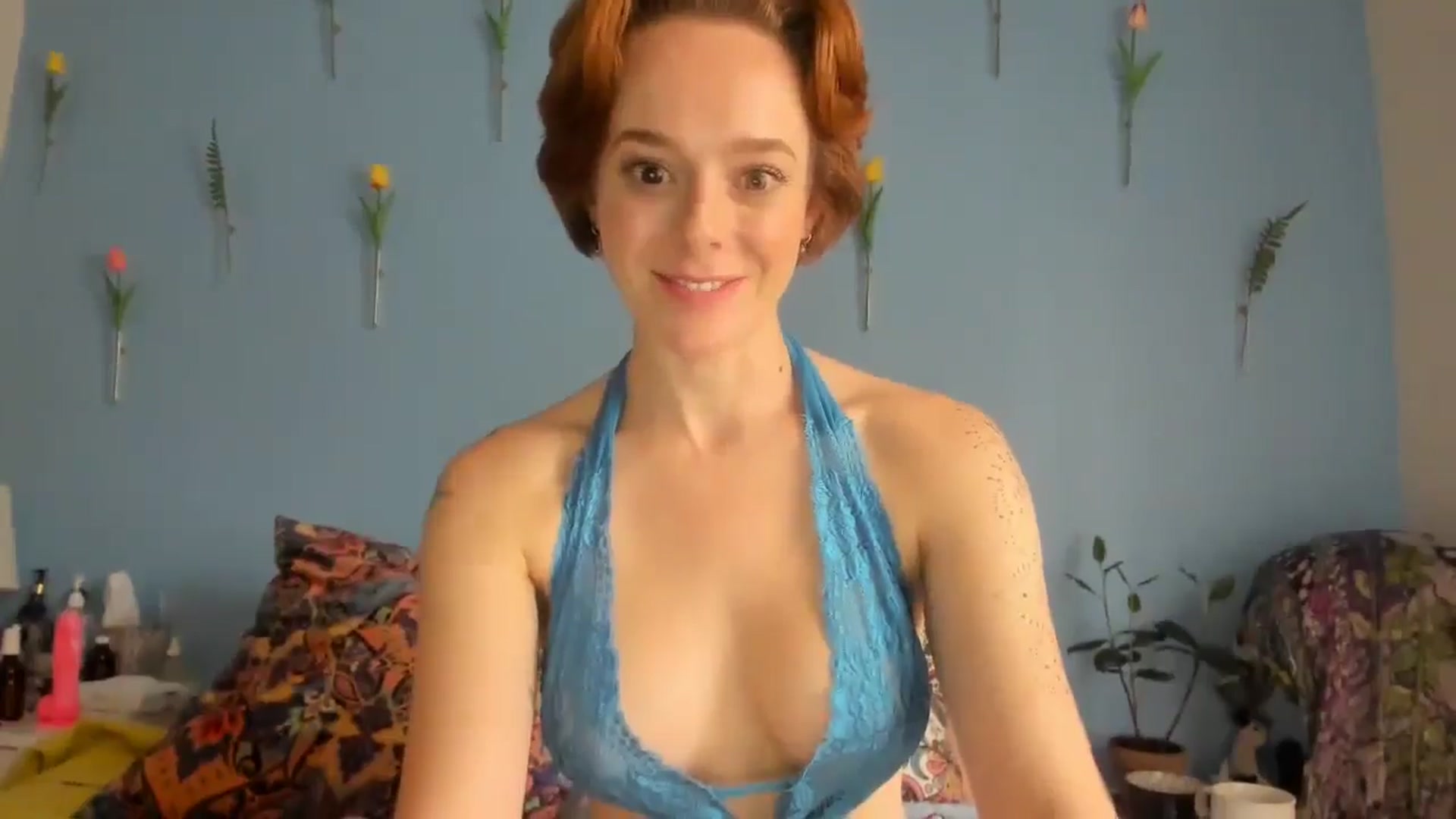 Gallery image thumbnail from ElegantGamine's myfreecams stream on, 08/05/2024, 22:13 image 10 of 20