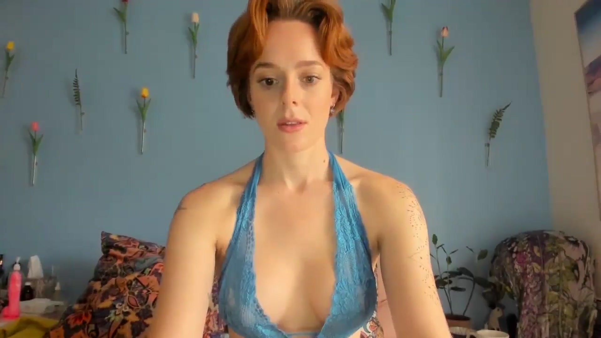 Gallery image thumbnail from ElegantGamine's myfreecams stream on, 08/05/2024, 22:13 image 16 of 20
