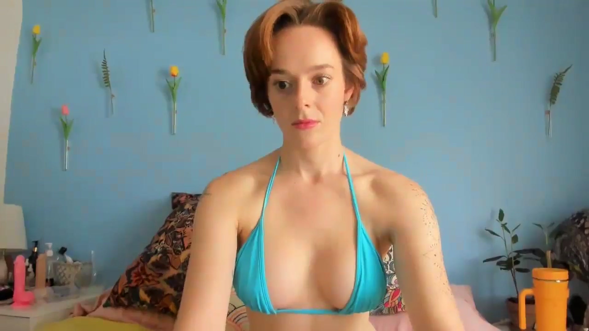 Gallery image thumbnail from ElegantGamine's myfreecams stream on, 08/08/2024, 20:00 image 18 of 20