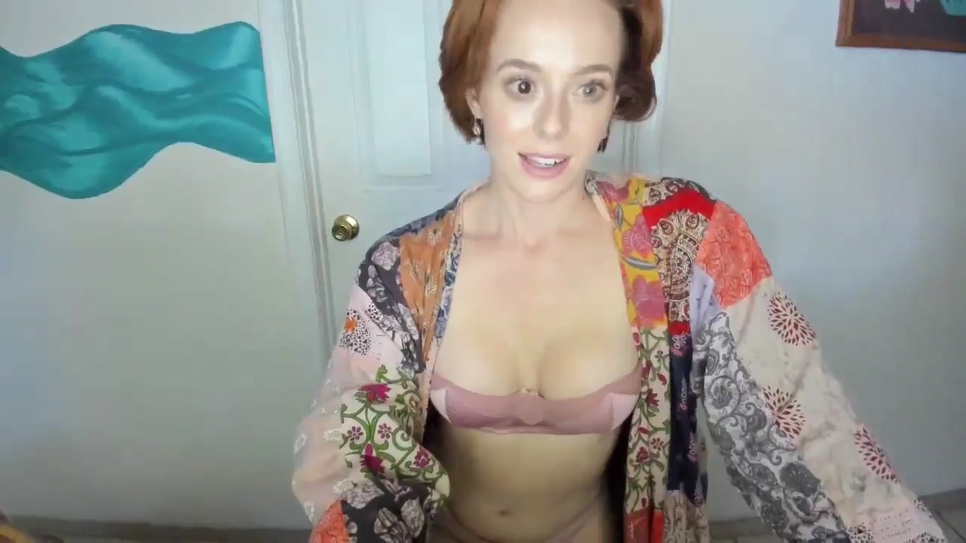 Gallery image thumbnail from ElegantGamine's myfreecams stream on, 09/03/2024, 24:02 image 18 of 20